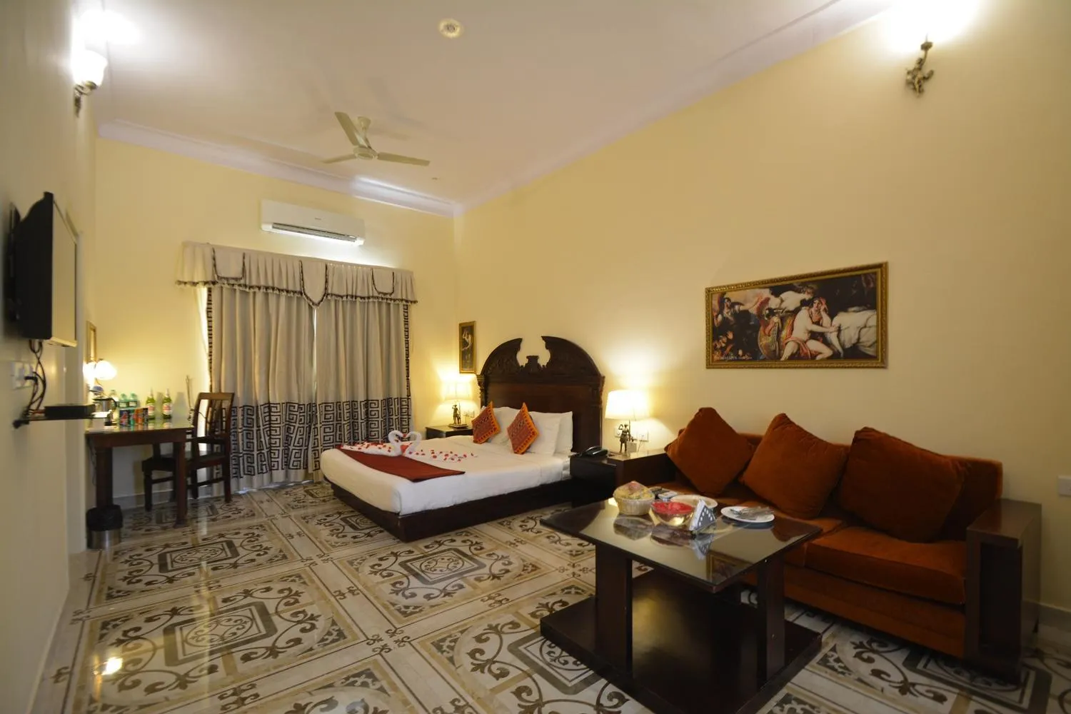 Bed in Aaram Baagh Pushkar by Pachar Group