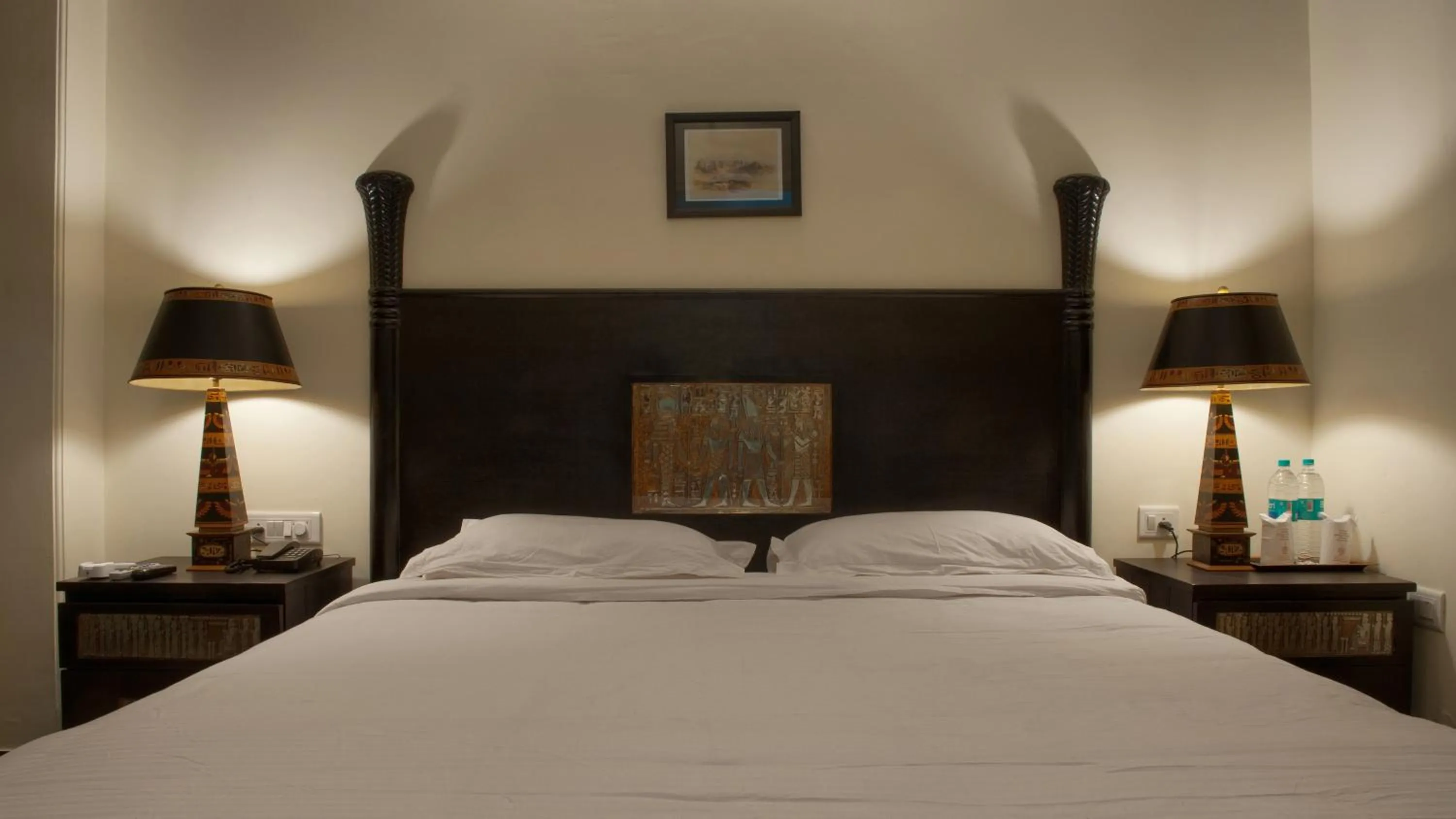 Bed in Aaram Baagh Pushkar by Pachar Group