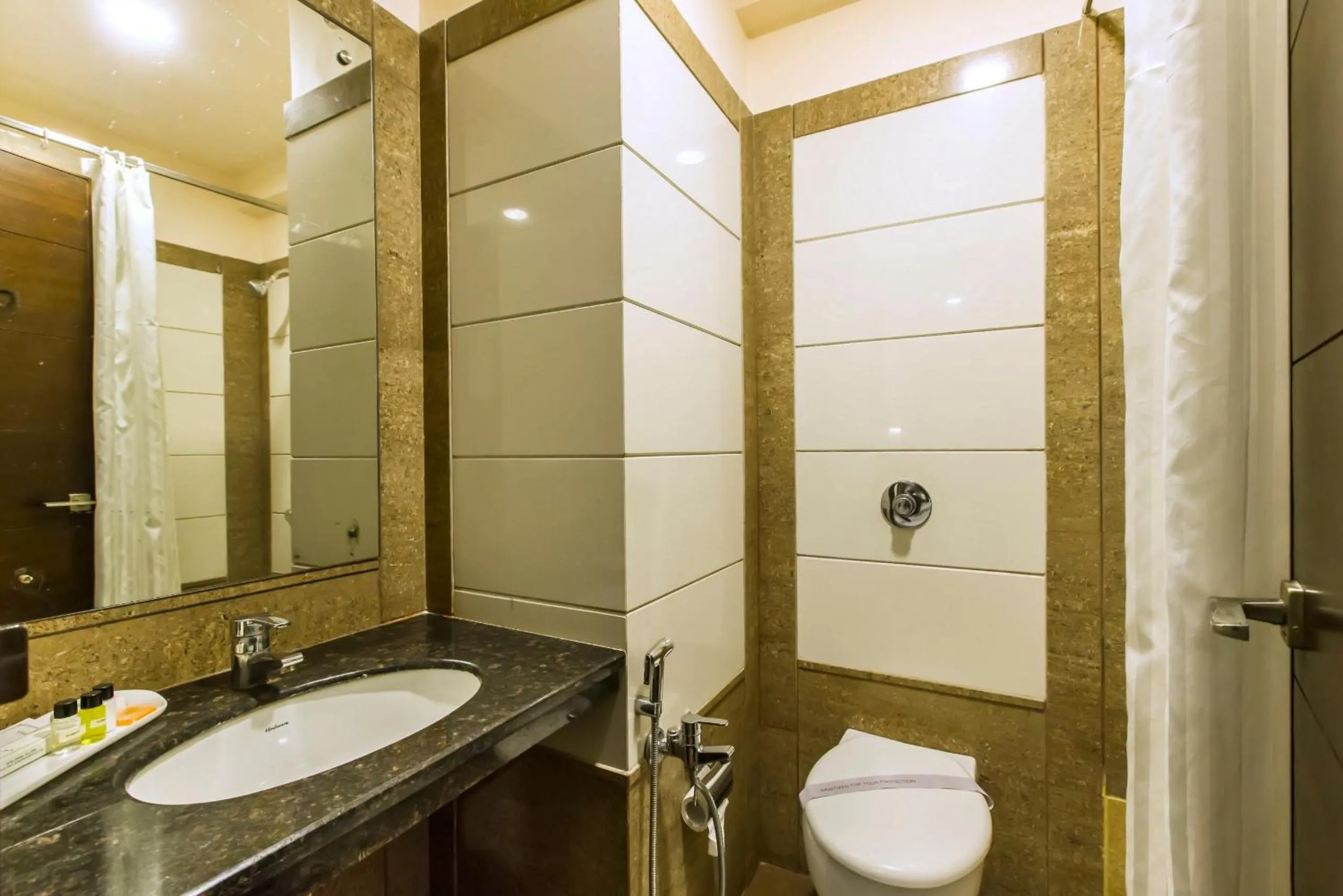 Bathroom in Aaram Baagh Pushkar by Pachar Group