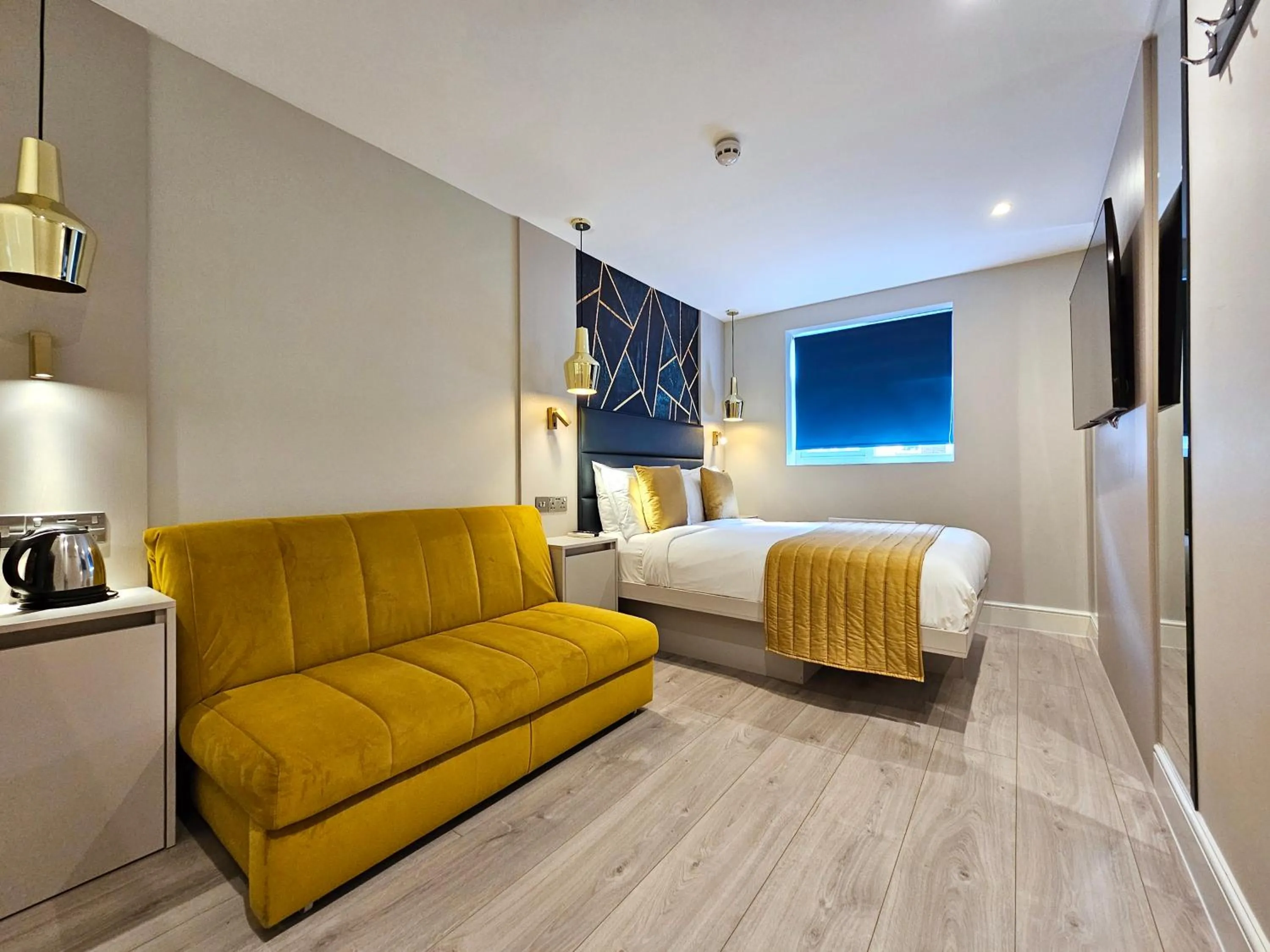 Bed in NOX Hyde Park