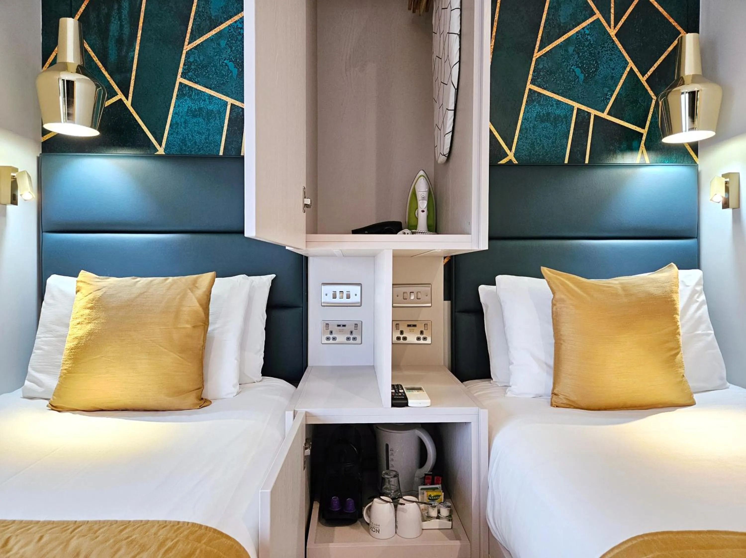 Bed in NOX Hyde Park