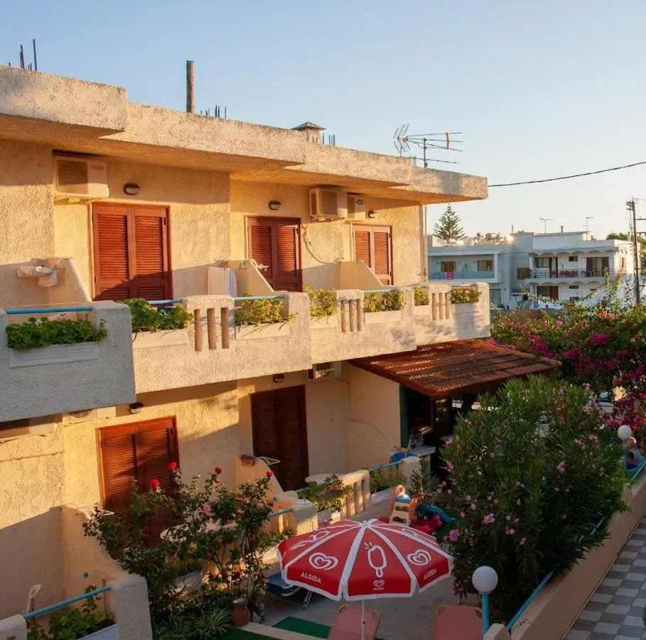 Property building in Hotel Elida