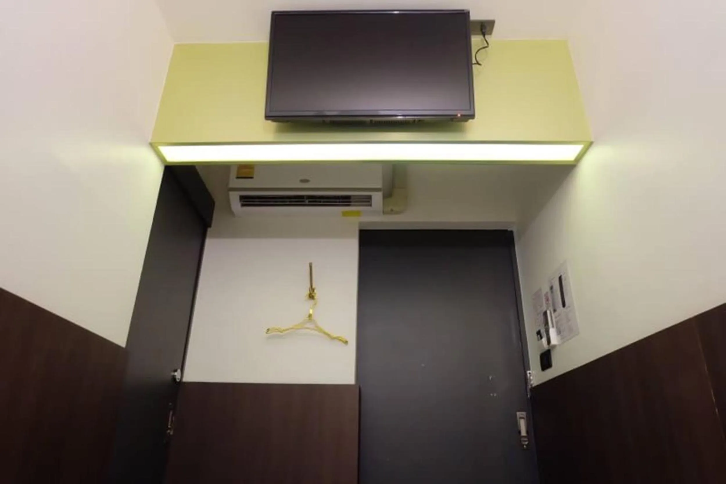 TV and multimedia in Four Sisters Homestay