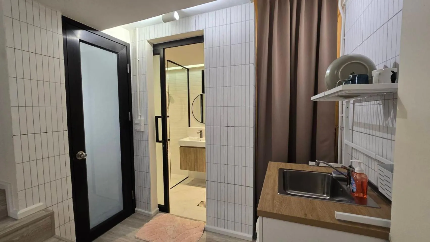 Wang Lang Hostel