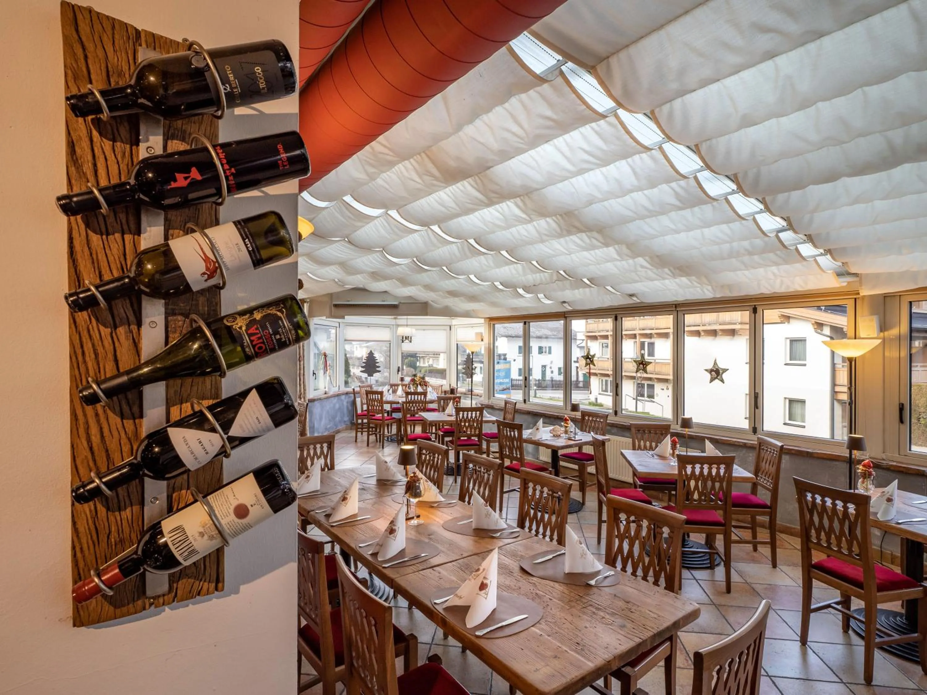 Restaurant/places to eat in Hotel Alpenhof