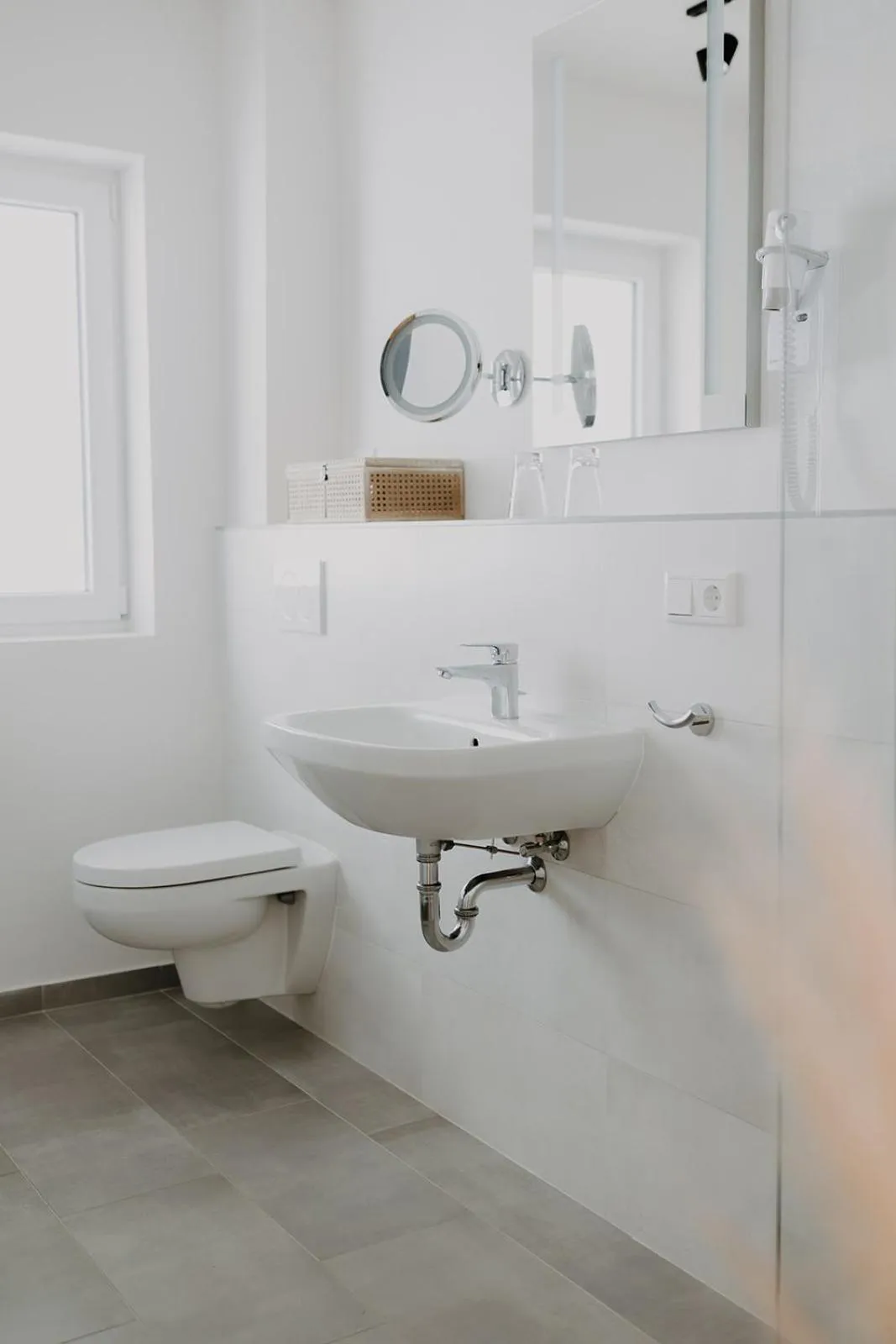 Toilet in Hotel zur Treene