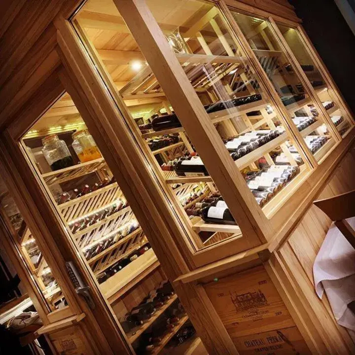 Restaurant/places to eat in Maison Legate "Hôtel Le Baudiere & Spa" Restaurant/places to eat in Maison Legate "Hôtel Le Baudiere & Spa"