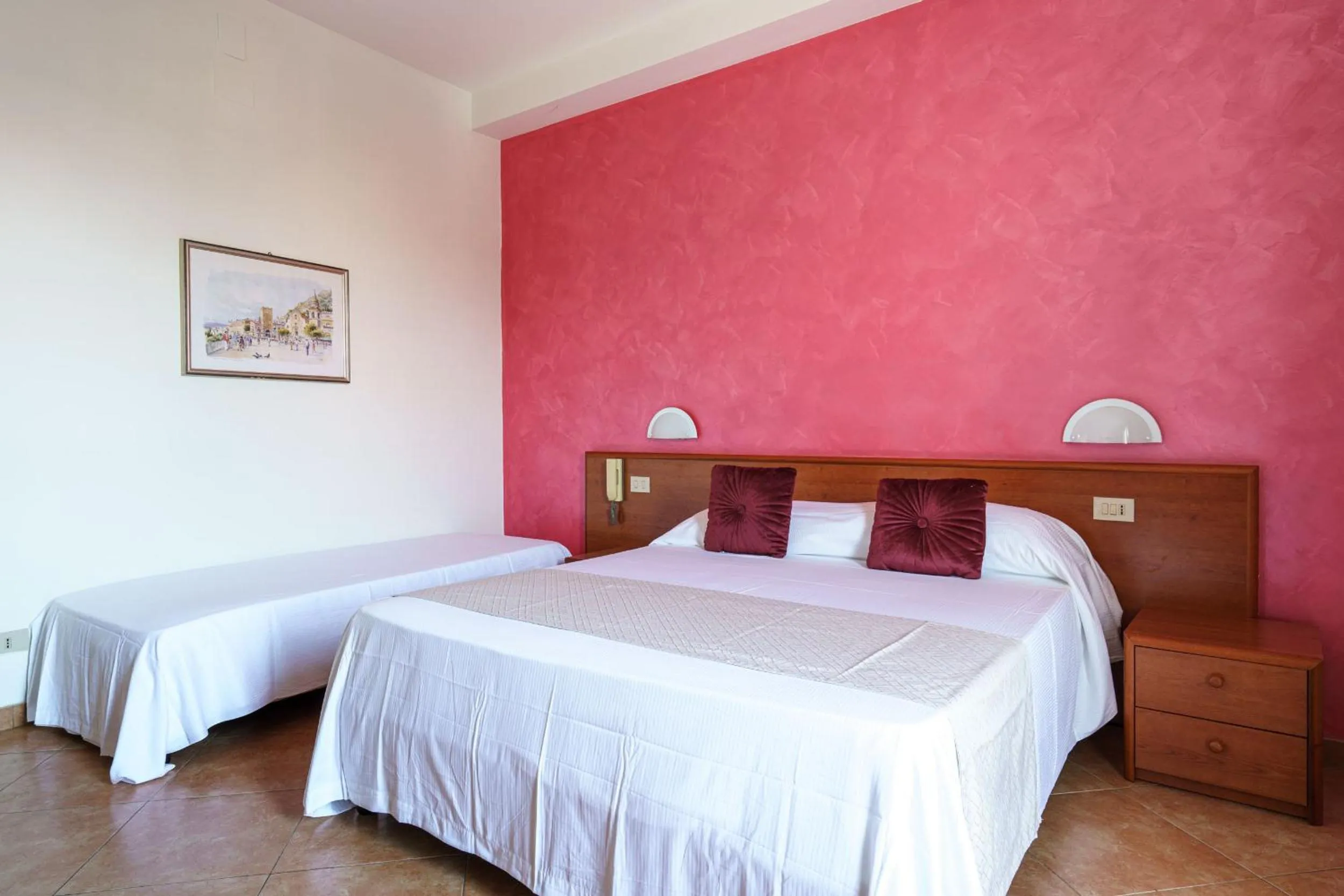 Bedroom, Bed in Hotel Alexander