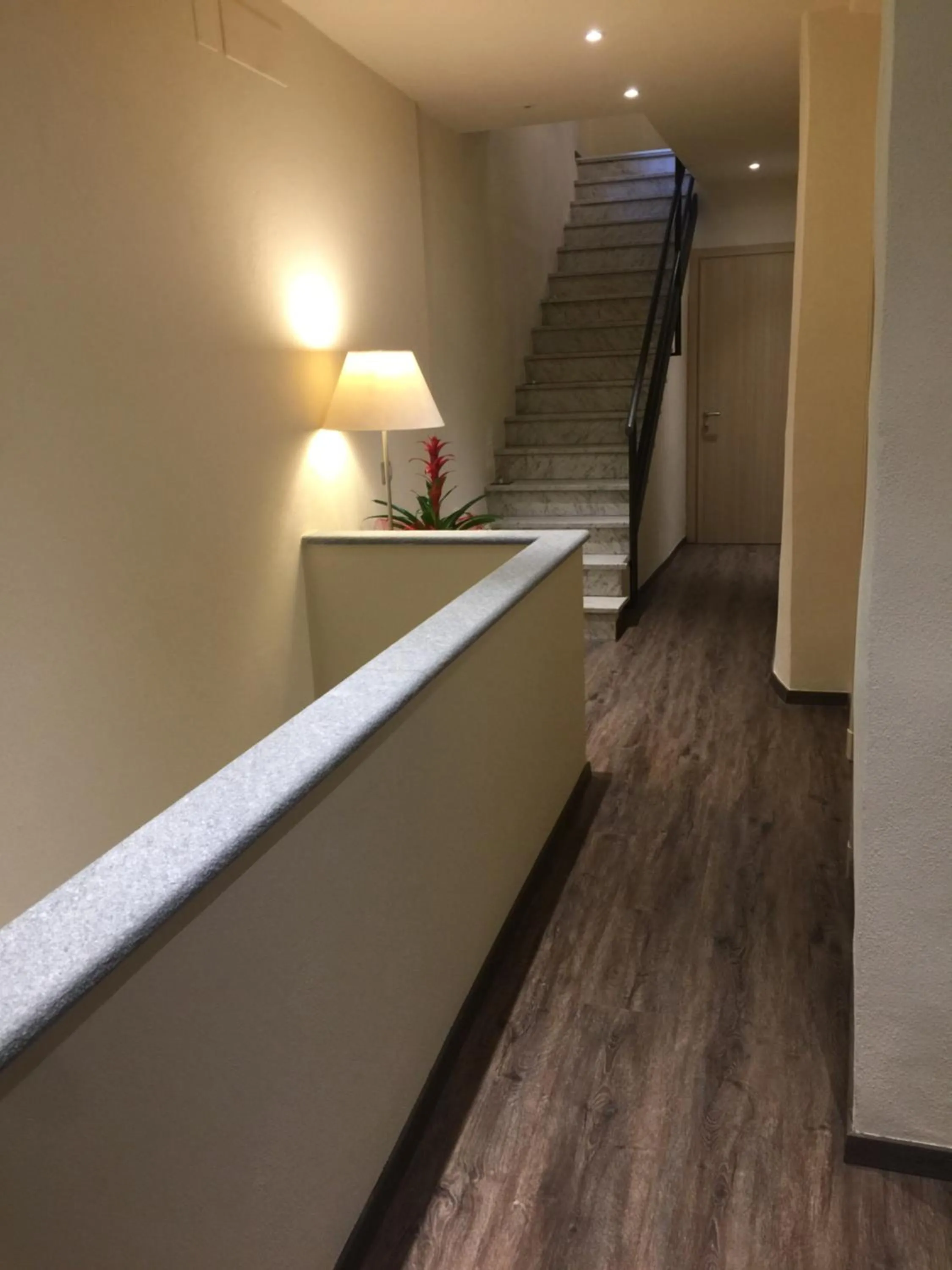 Double or Twin Room with Private Bathroom - single occupancy in Delzanno