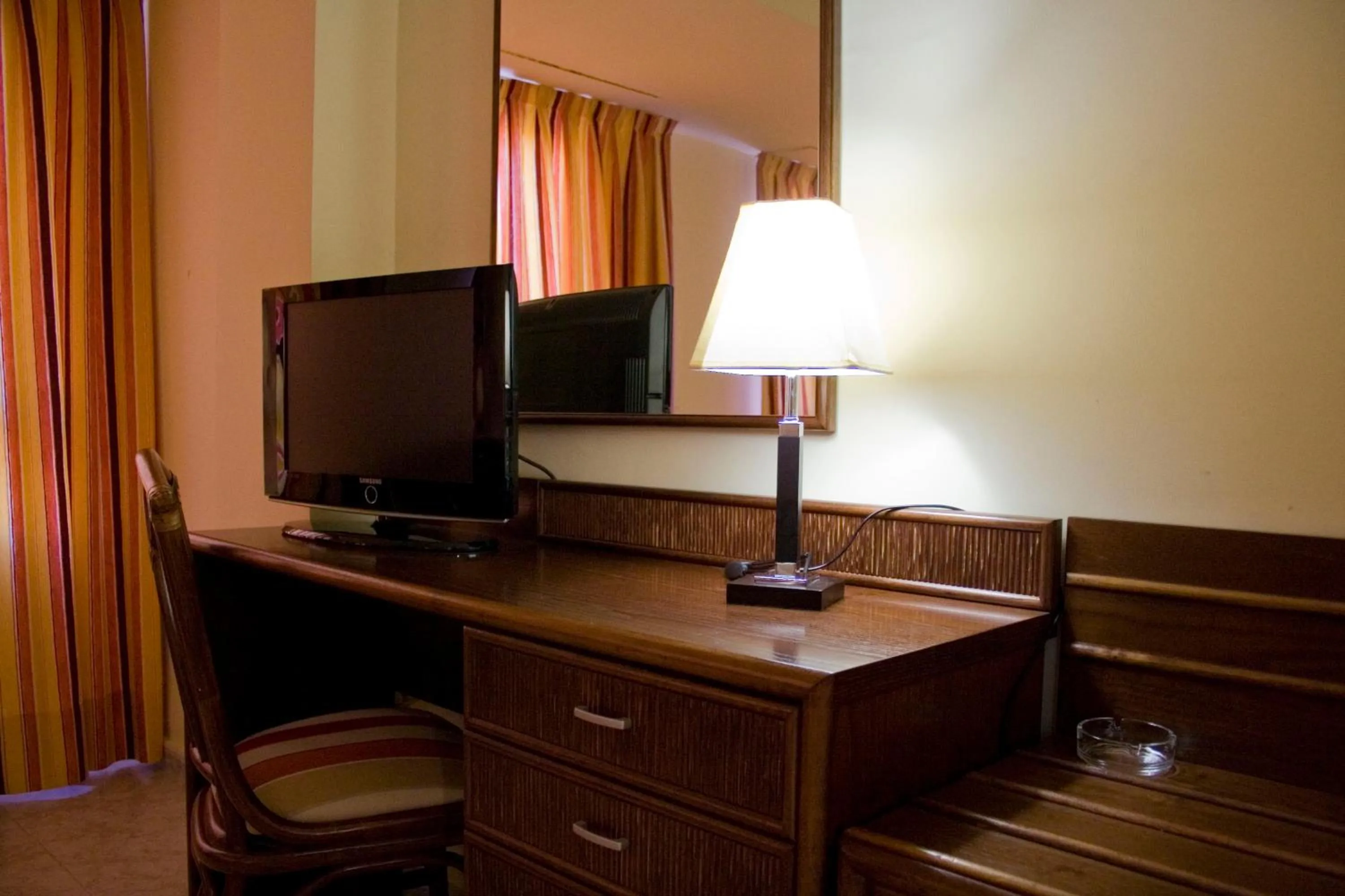 Photo of the whole room in Hotel Perales