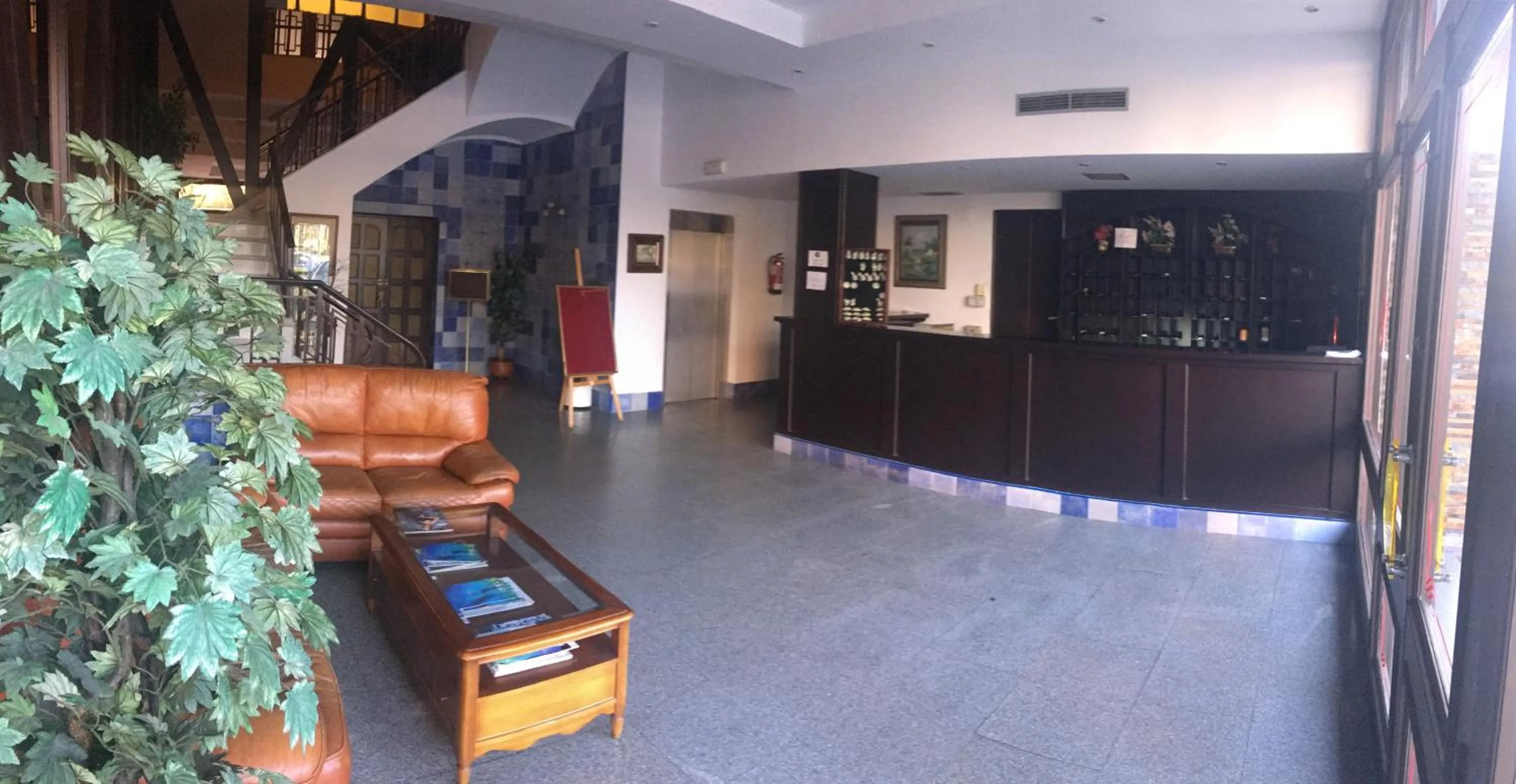 Lobby or reception in Hotel Perales