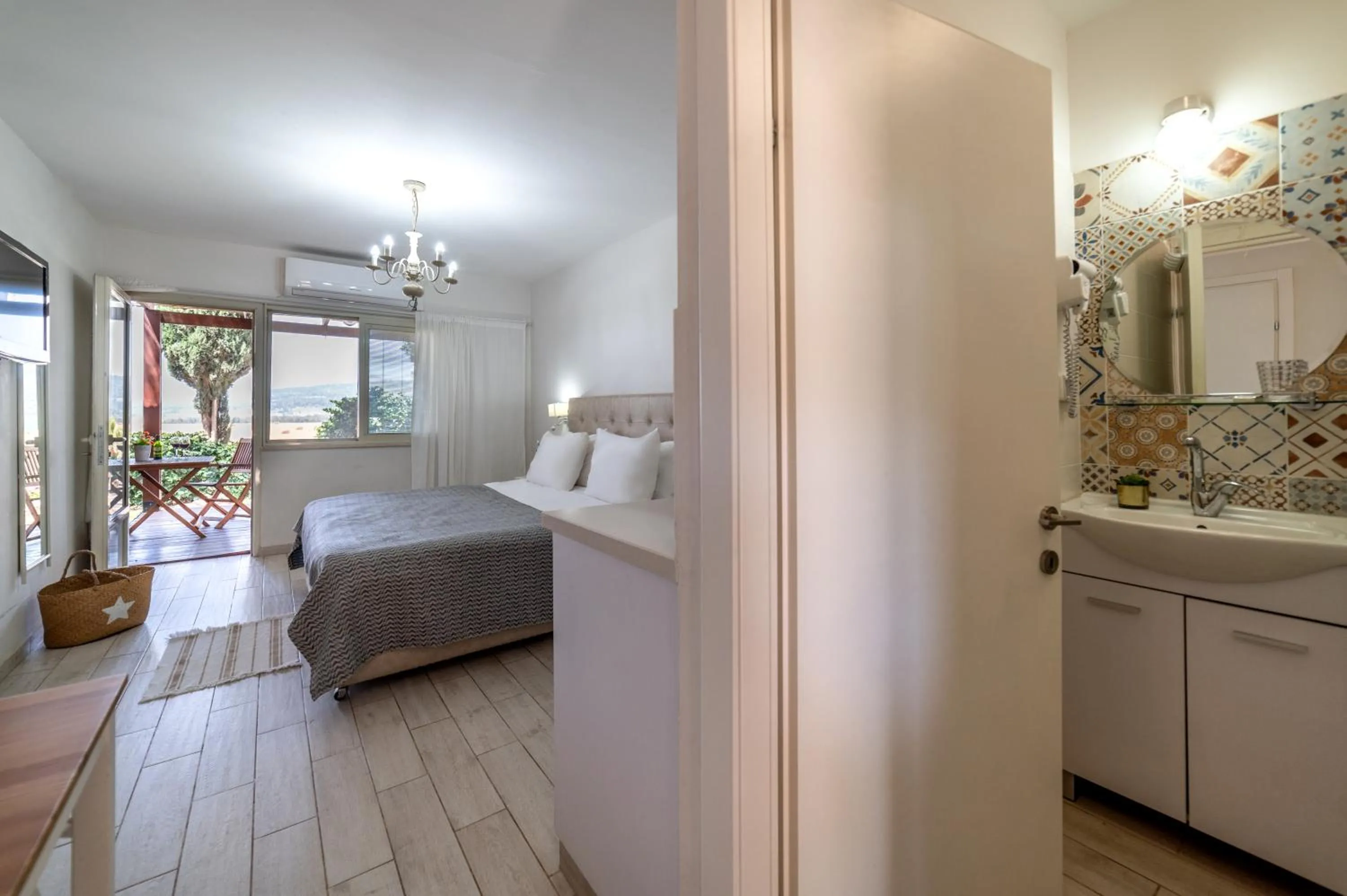 Photo of the whole room, Bed in Holiday Village Kibbutz Mizra