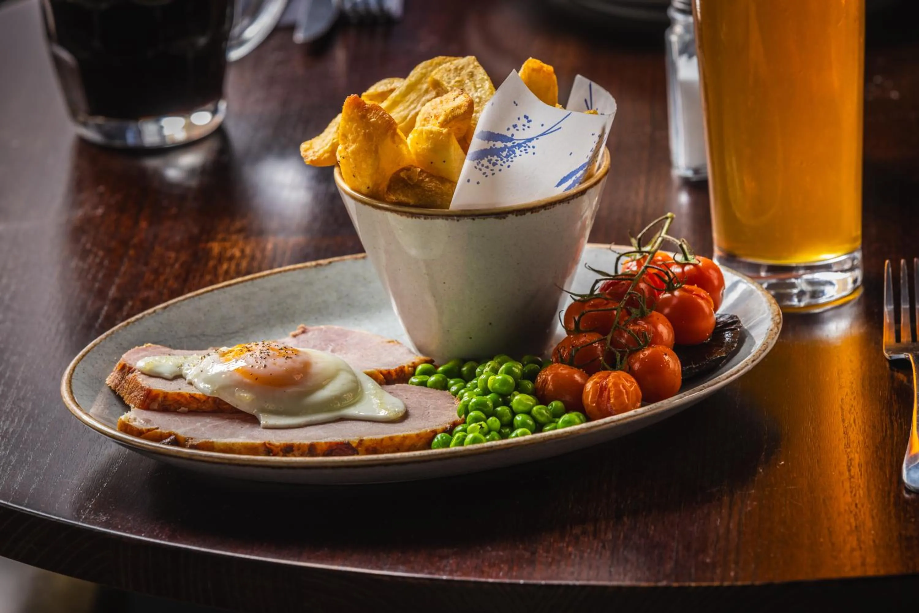 Food in The Pied Bull