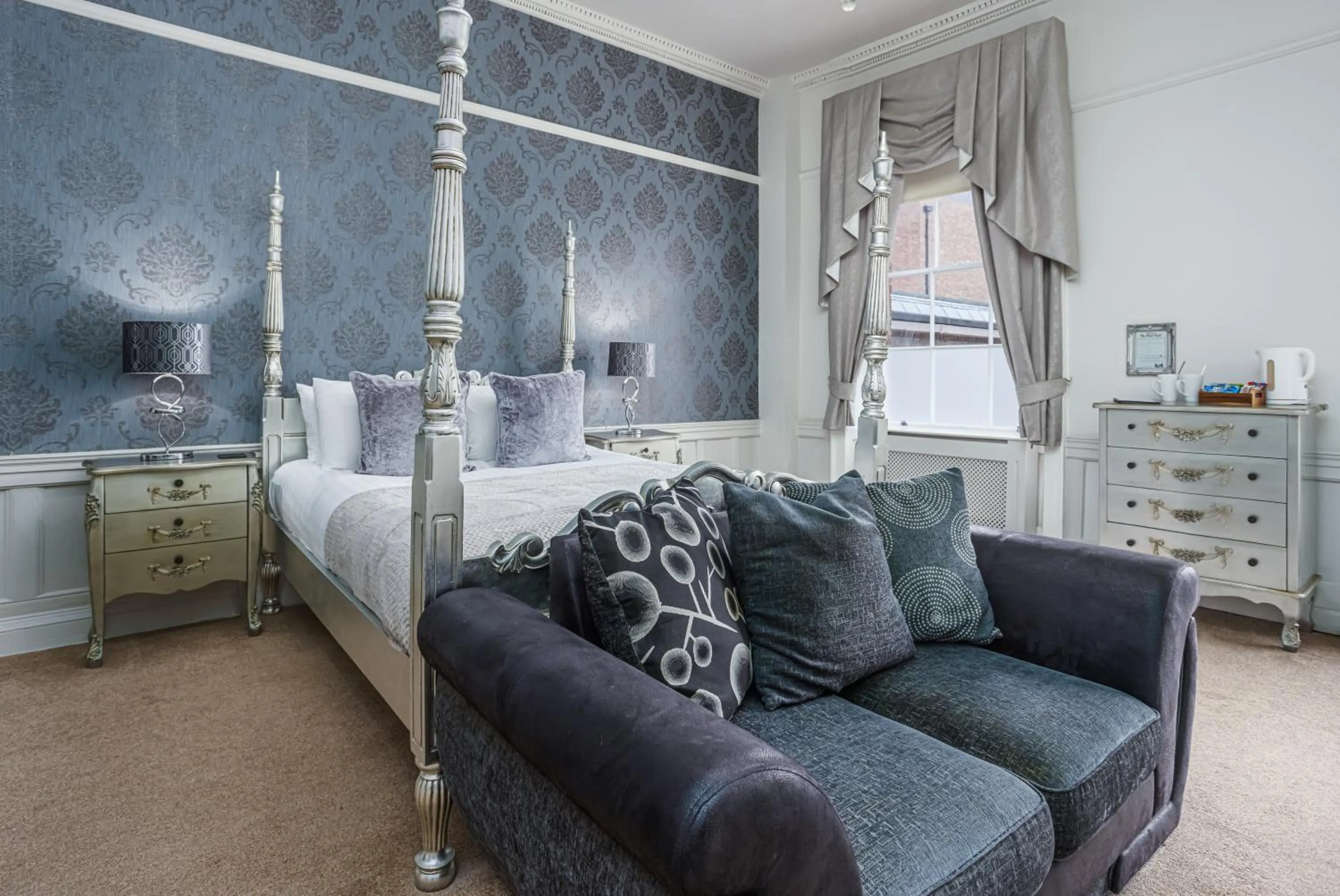 Bedroom, Bed in The Pied Bull