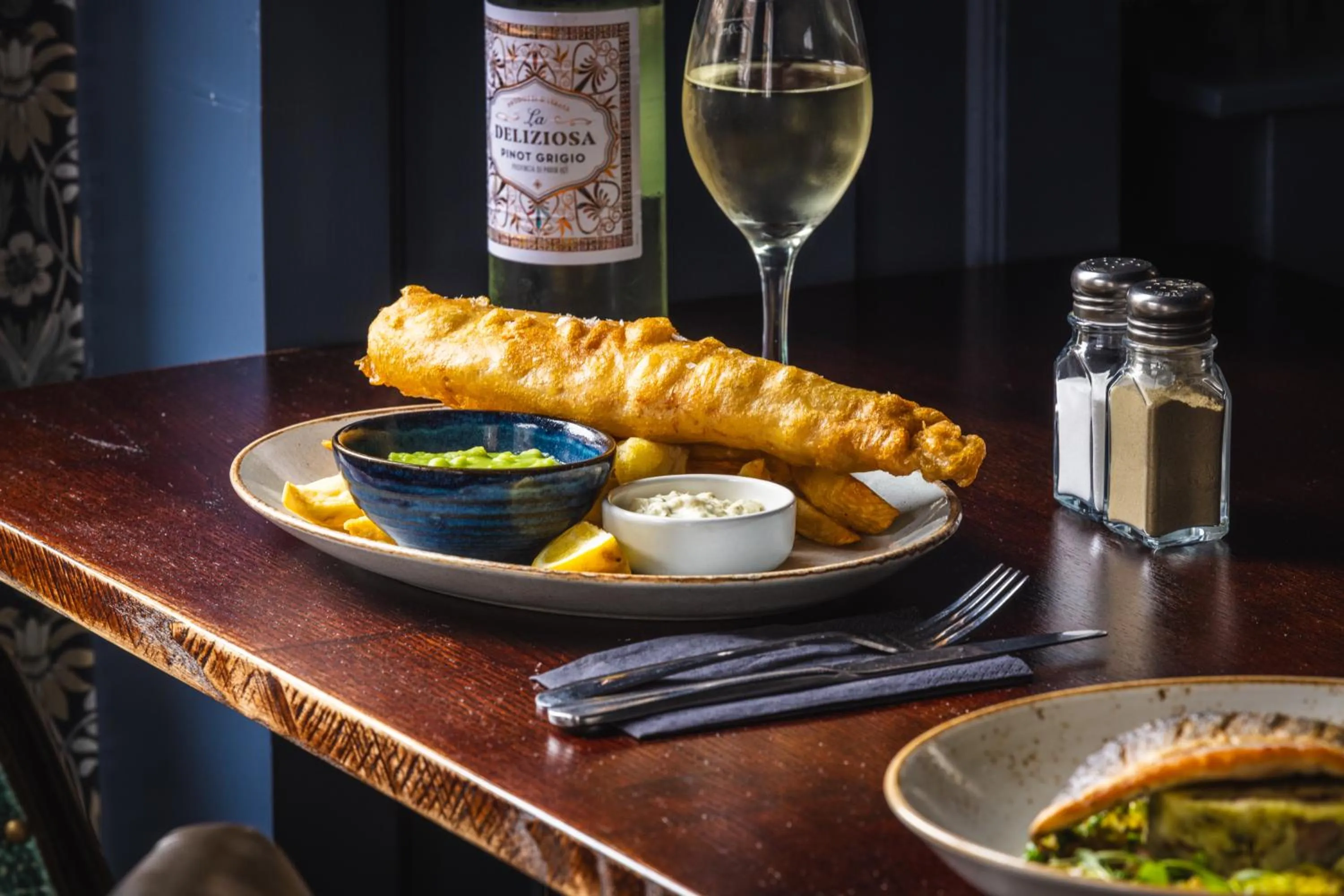 Food in The Pied Bull