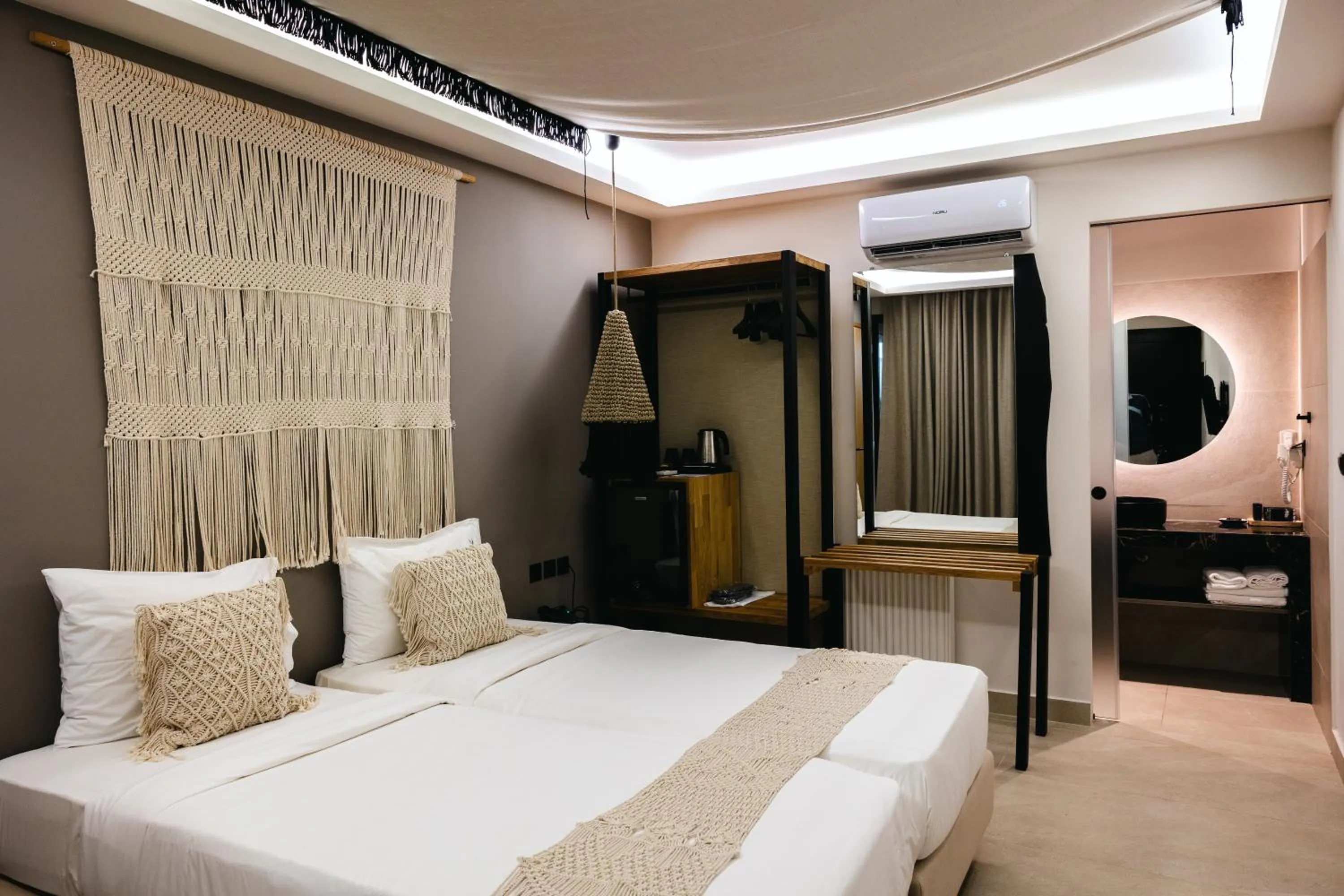 Bed in Mikelina Boutique Hotel