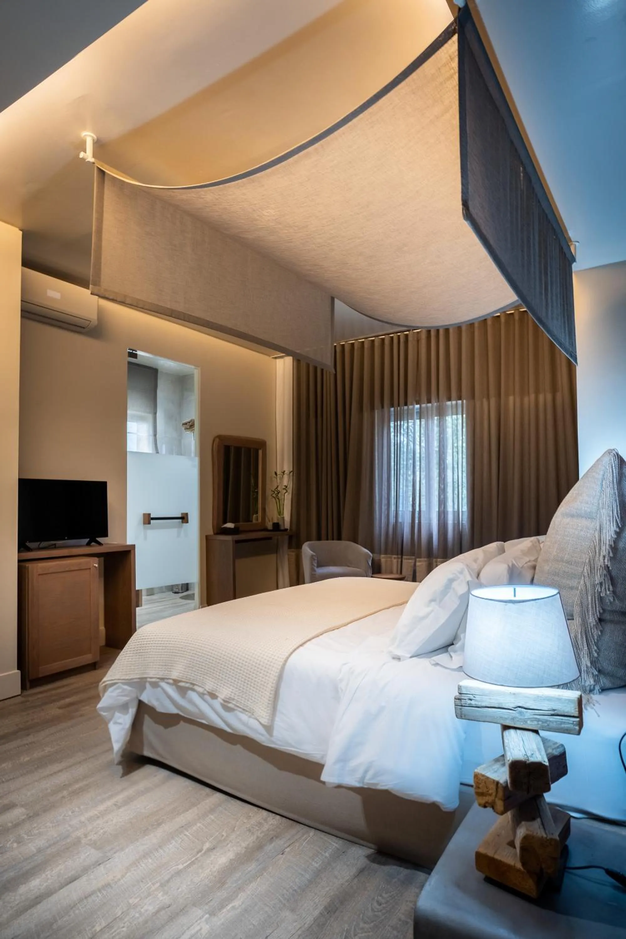 Bedroom, Bed in Mikelina Boutique Hotel