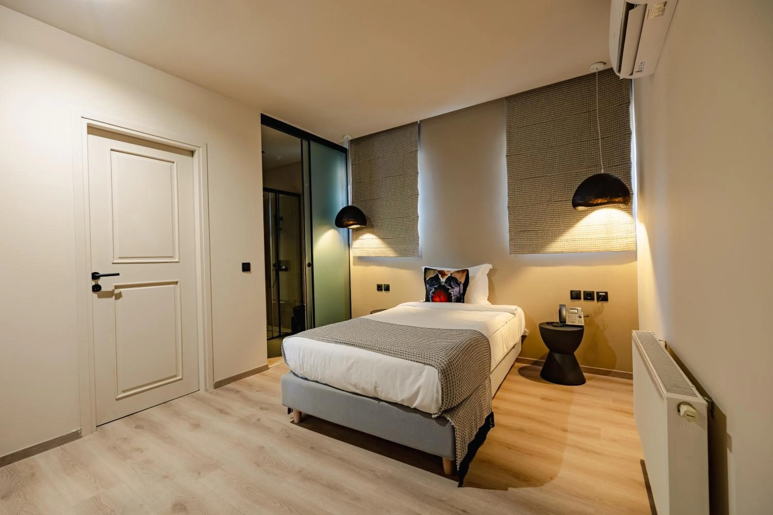 Photo of the whole room, Bed in Mikelina Boutique Hotel