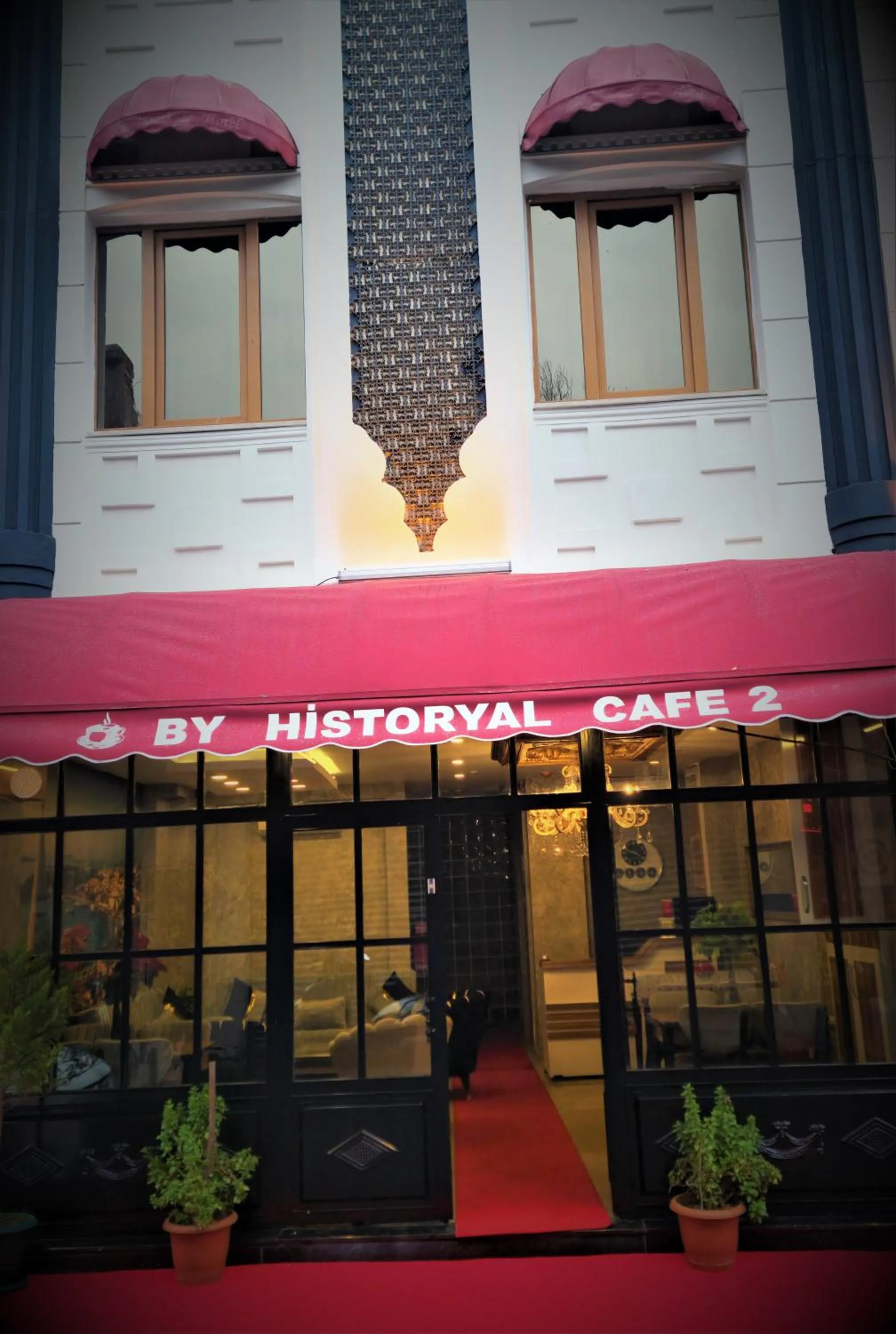 Property building in By Historial Hotel Due