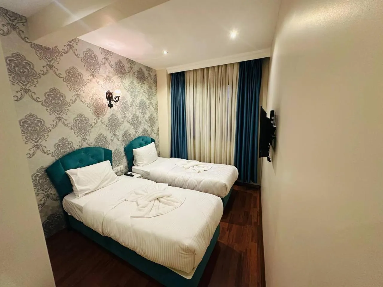 Bed in By Historial Hotel Due