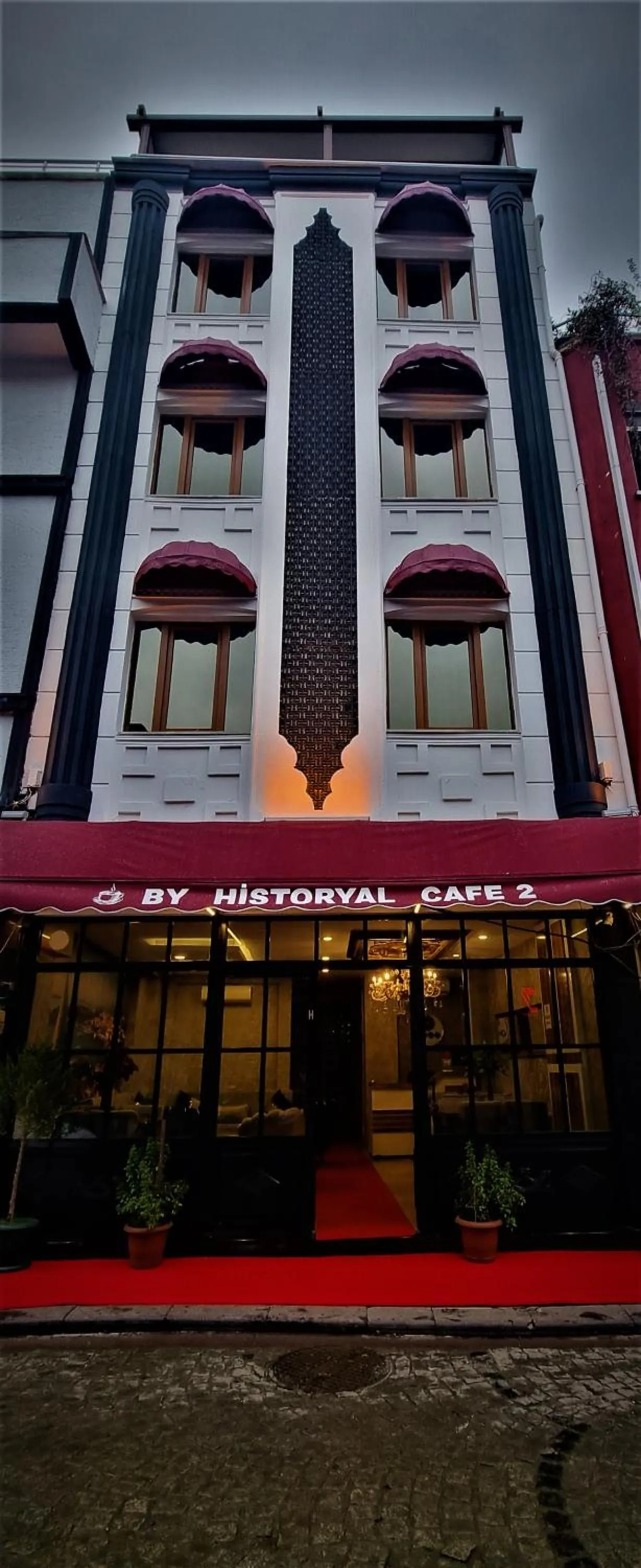Property building in By Historial Hotel Due