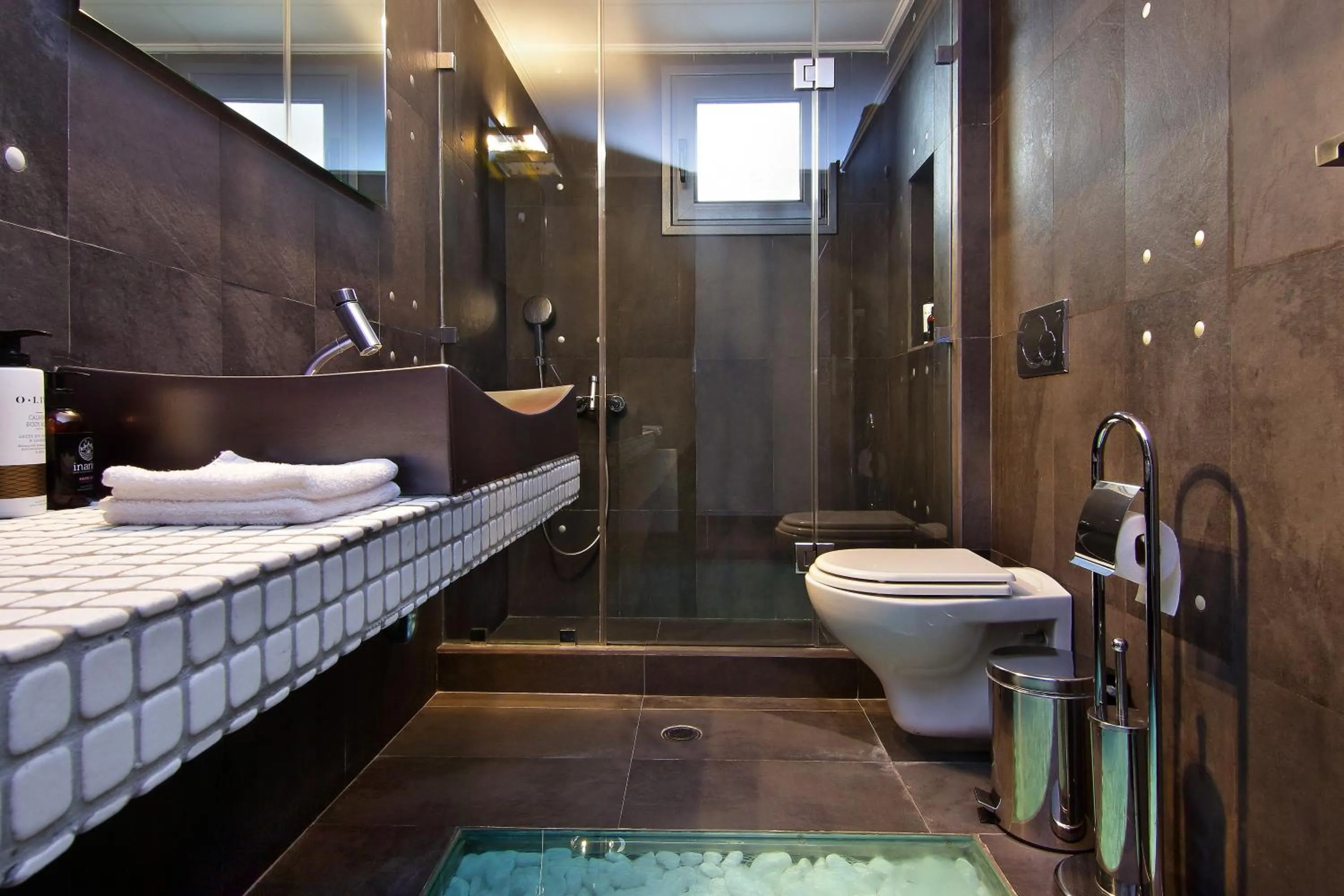 Shower in Adam & Eve Villas