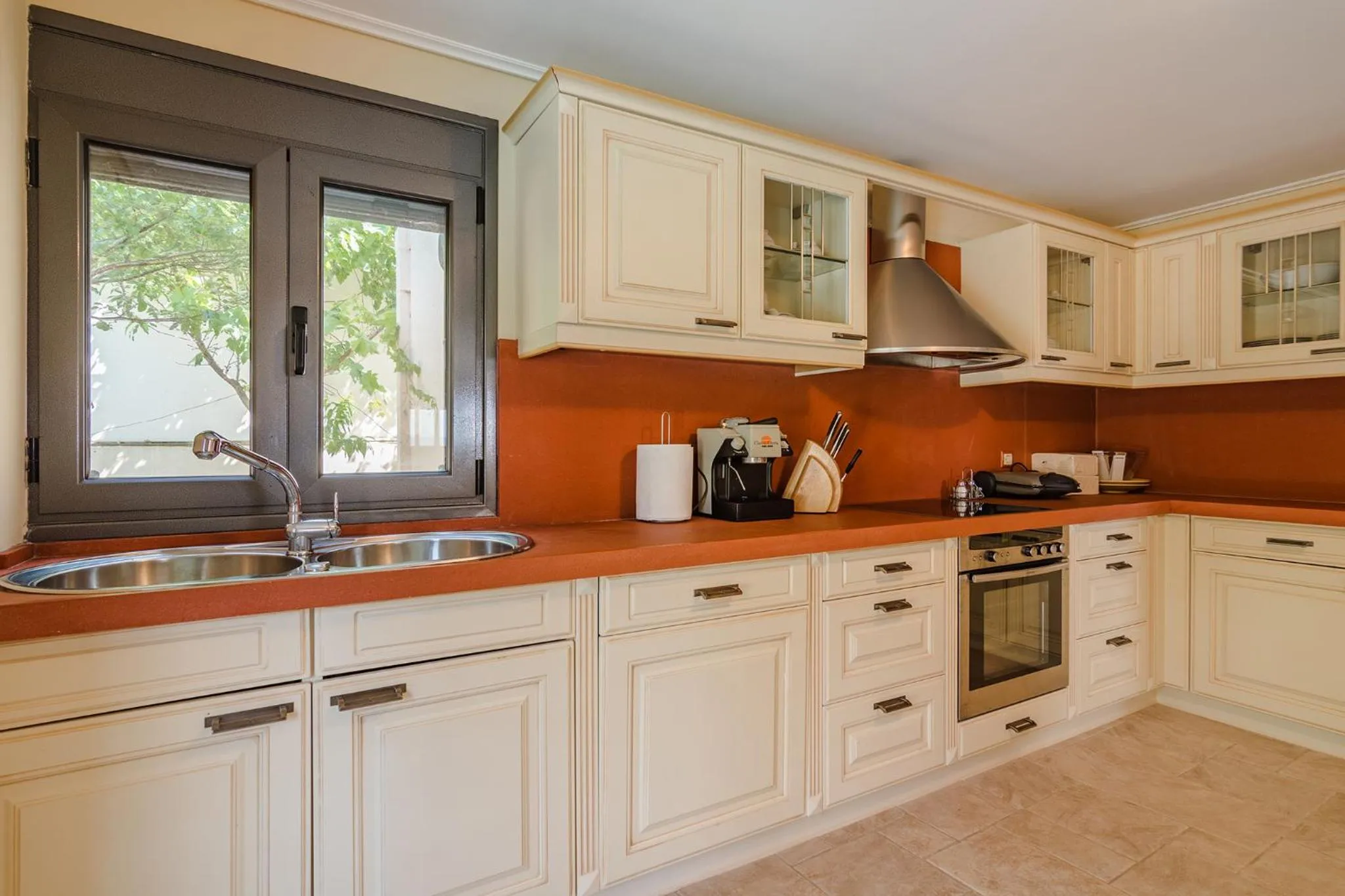 Coffee/tea facilities in Adam & Eve Villas