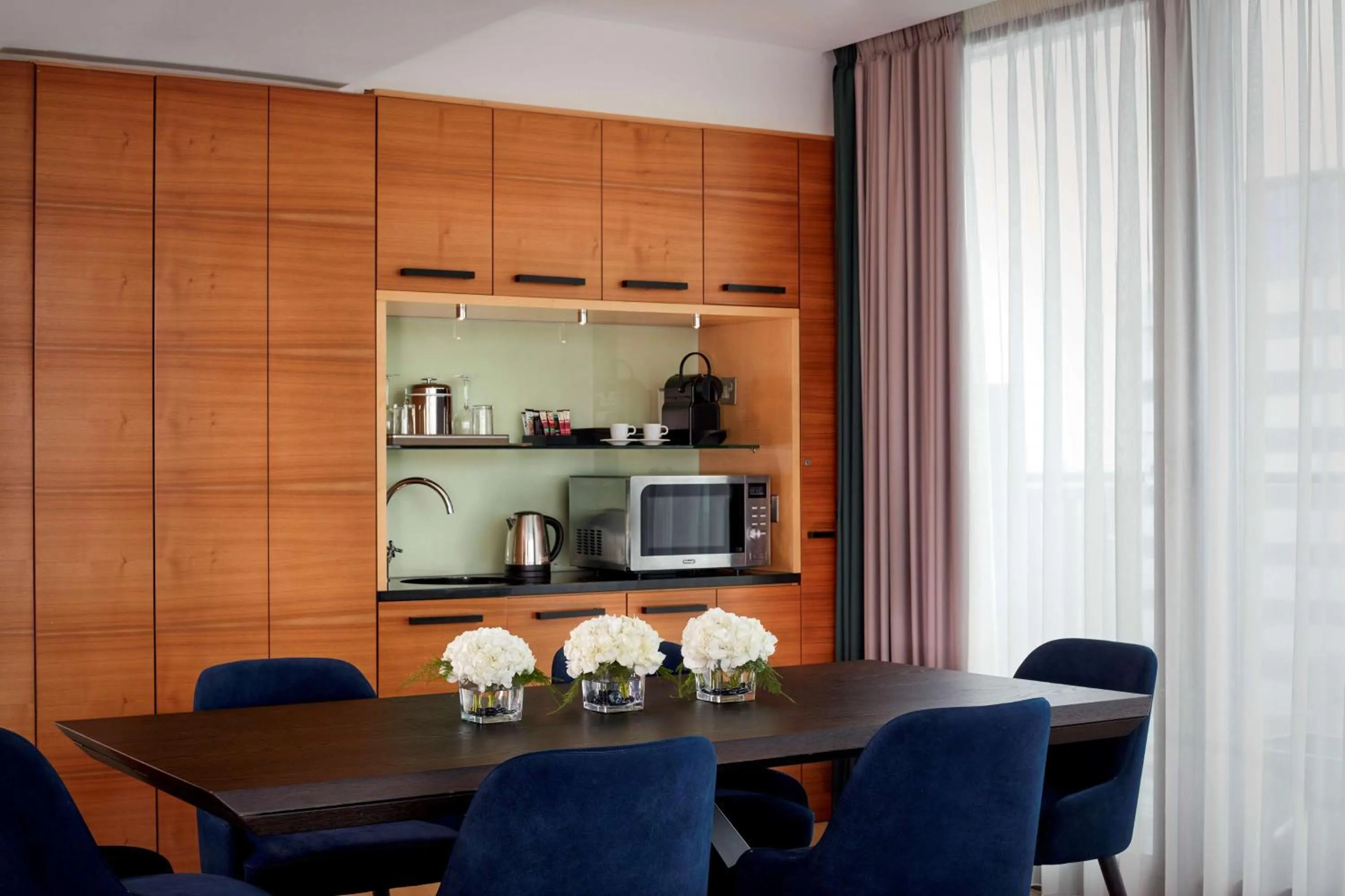 Bedroom in Park Plaza County Hall London