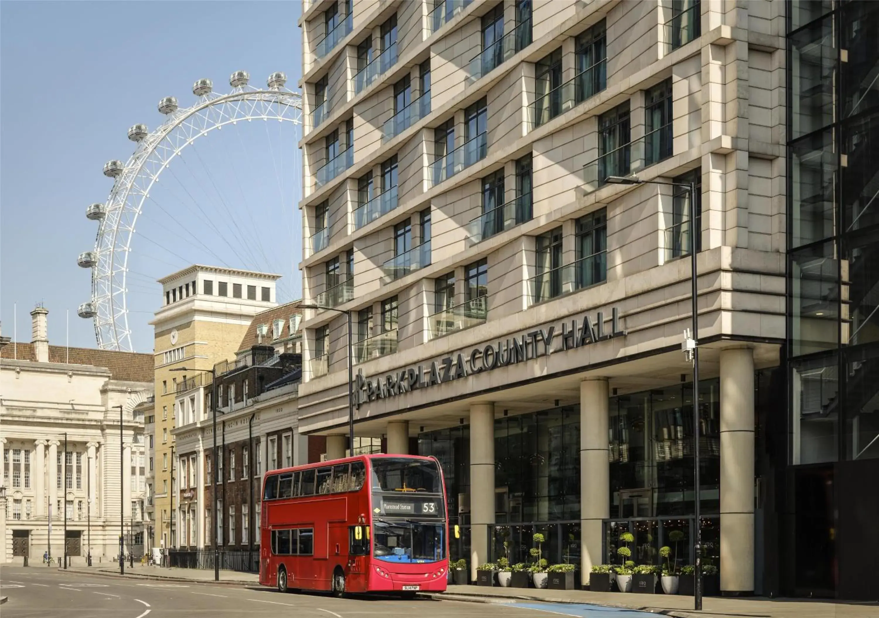 Property building in Park Plaza County Hall London Property building in Park Plaza County Hall London