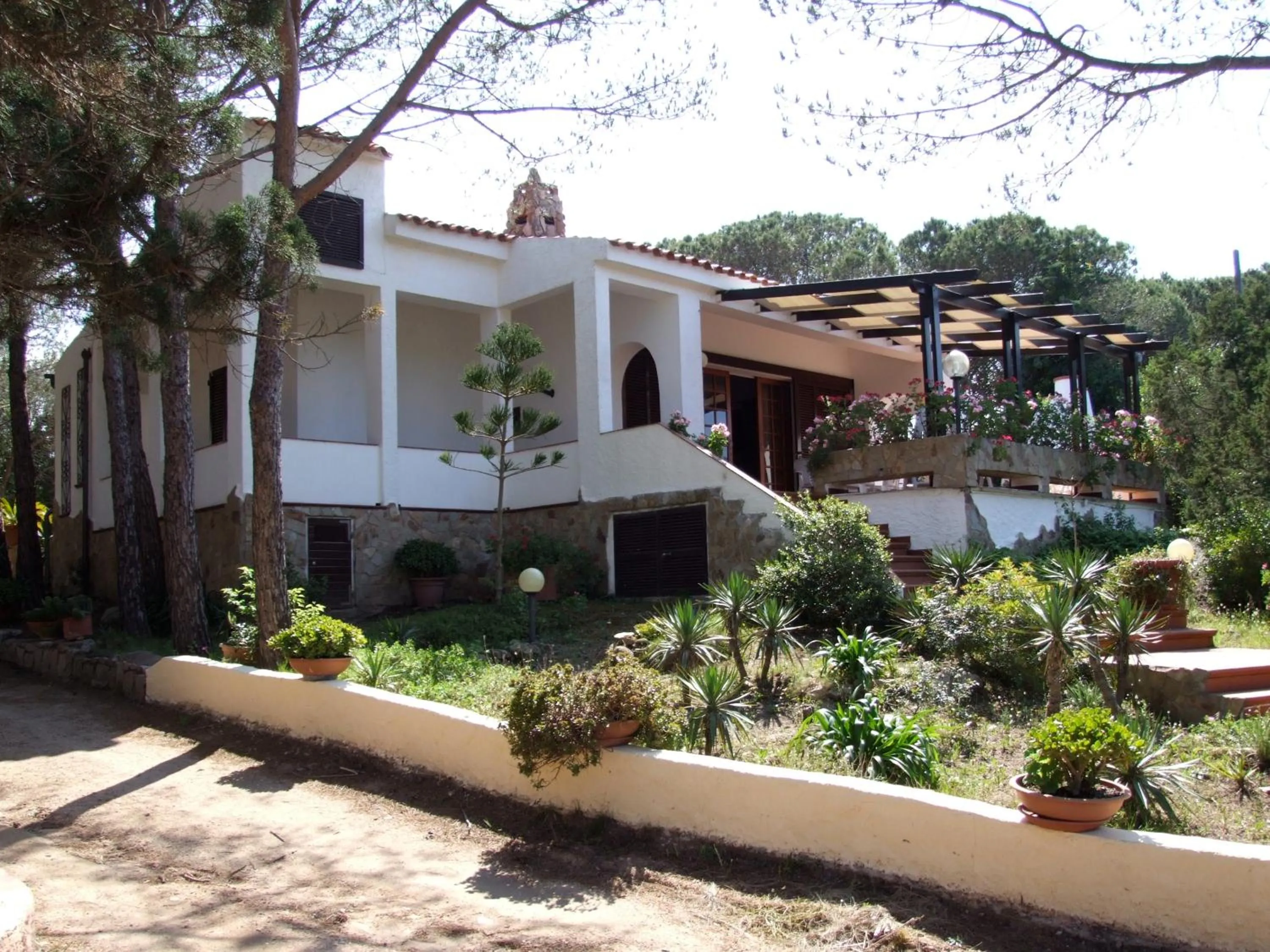 Property building in Villa Maddalena - Giardinelli