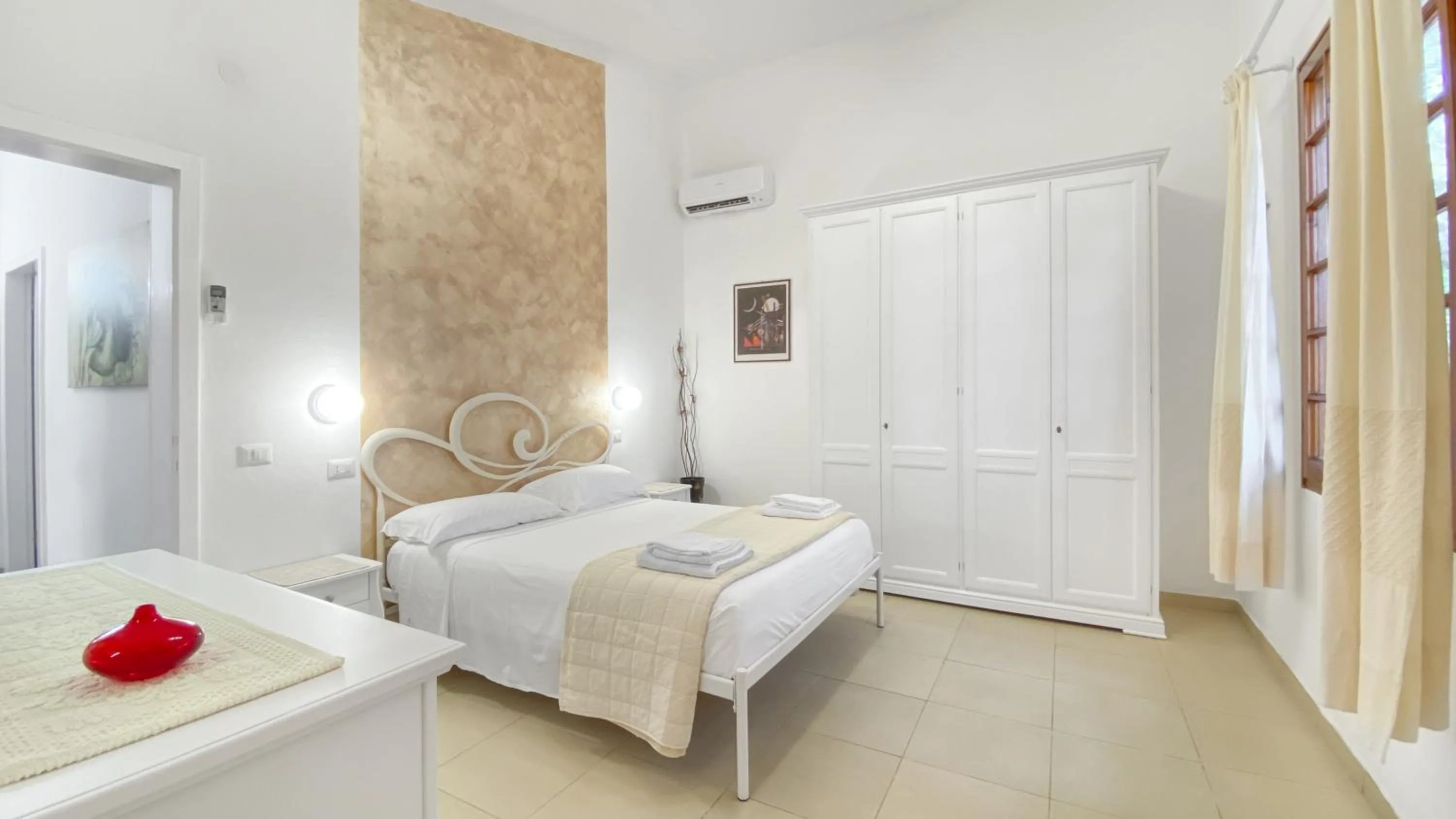 Photo of the whole room, Bed in Villa Maddalena - Giardinelli