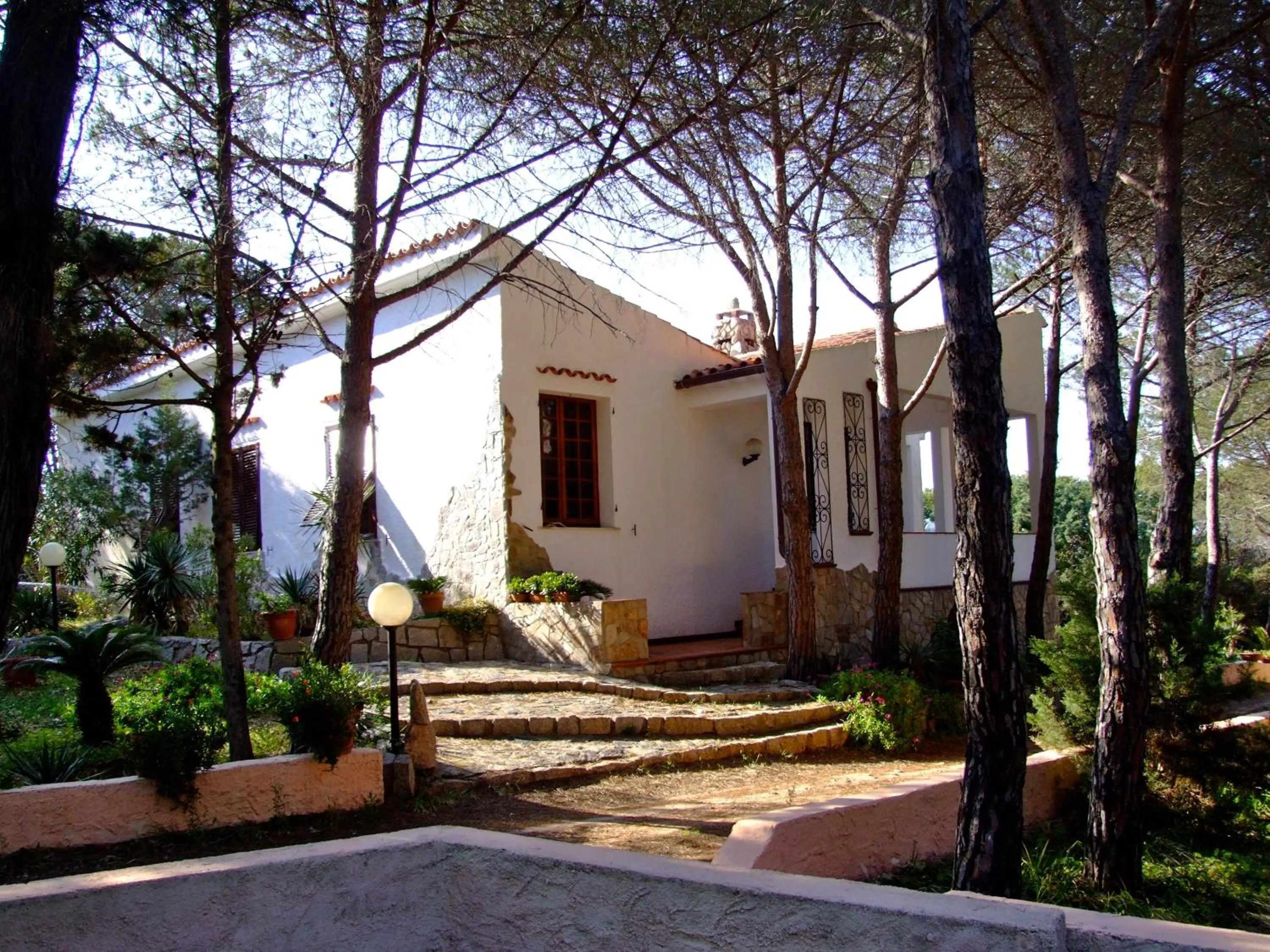 Property building in Villa Maddalena - Giardinelli