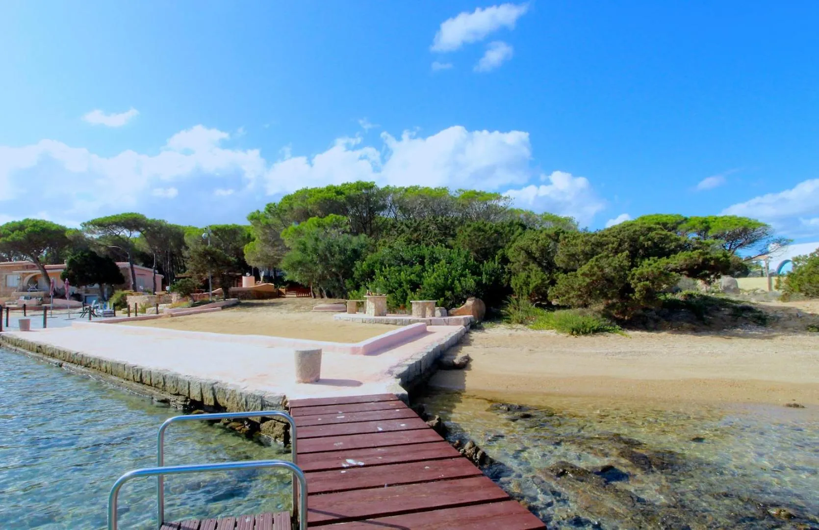 Beach in Villa Maddalena - Giardinelli