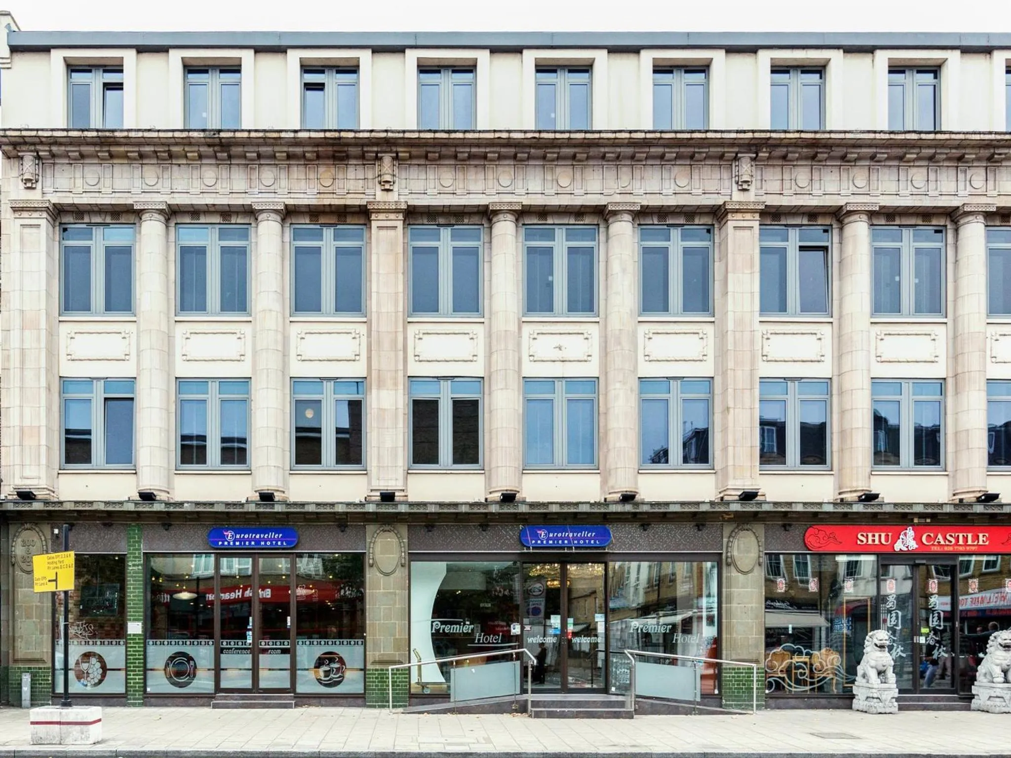 Property building in Eurotraveller Hotel - Premier - Tower Bridge