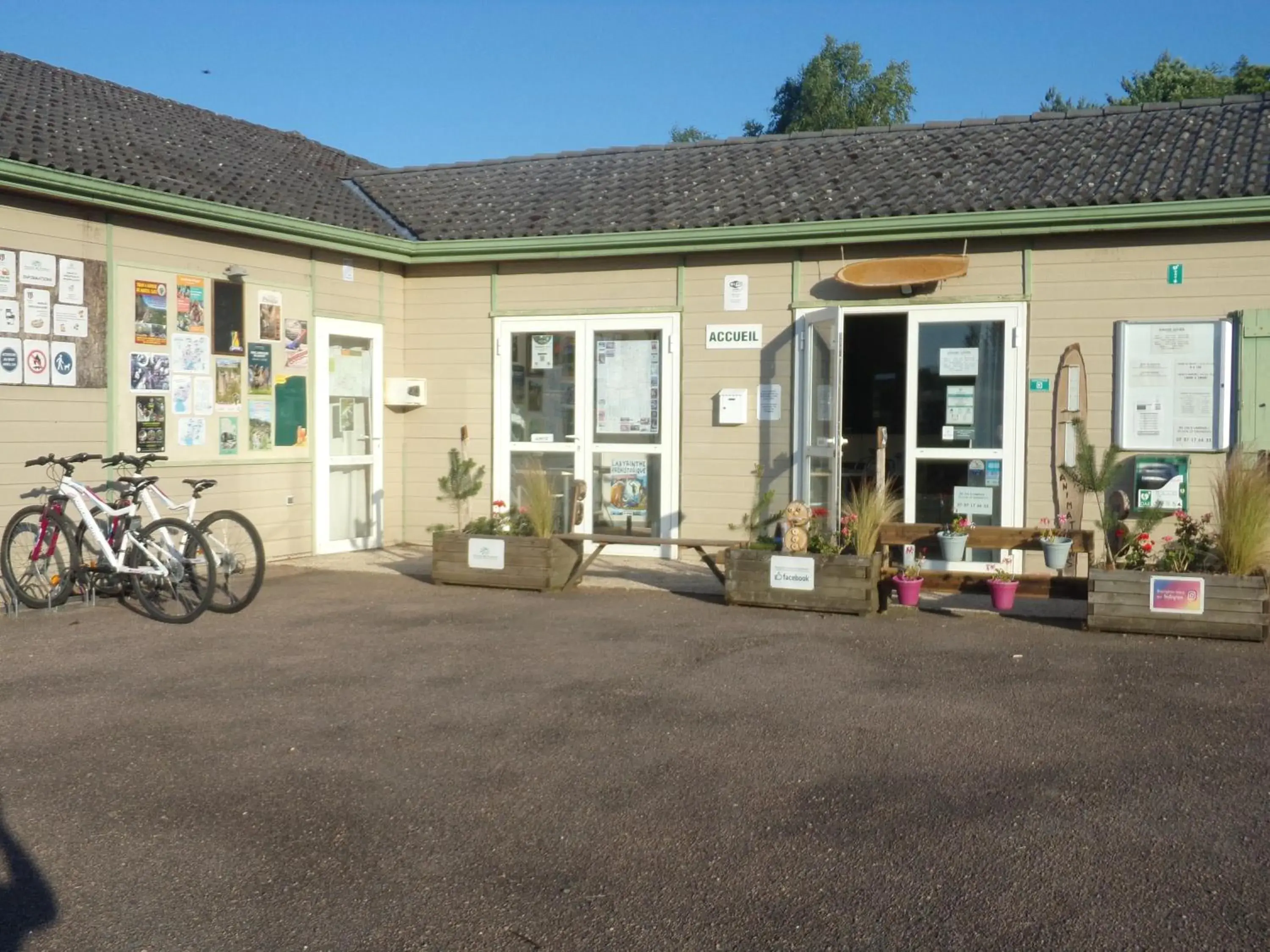 Property building in Terres de France - Les Hameaux de Miel Property building in Terres de France - Les Hameaux de Miel