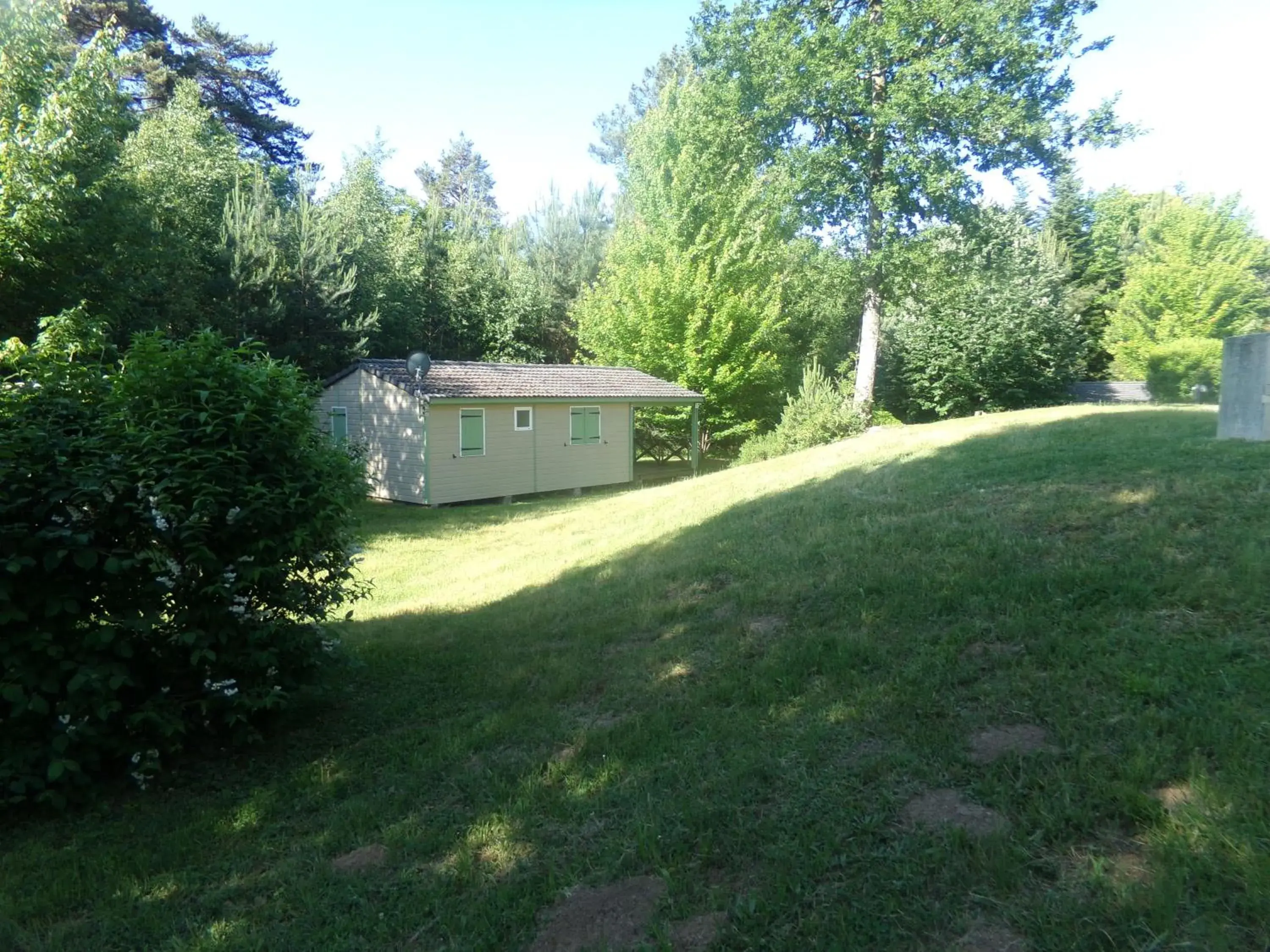 Natural landscape in Terres de France - Les Hameaux de Miel Natural landscape in Terres de France - Les Hameaux de Miel
