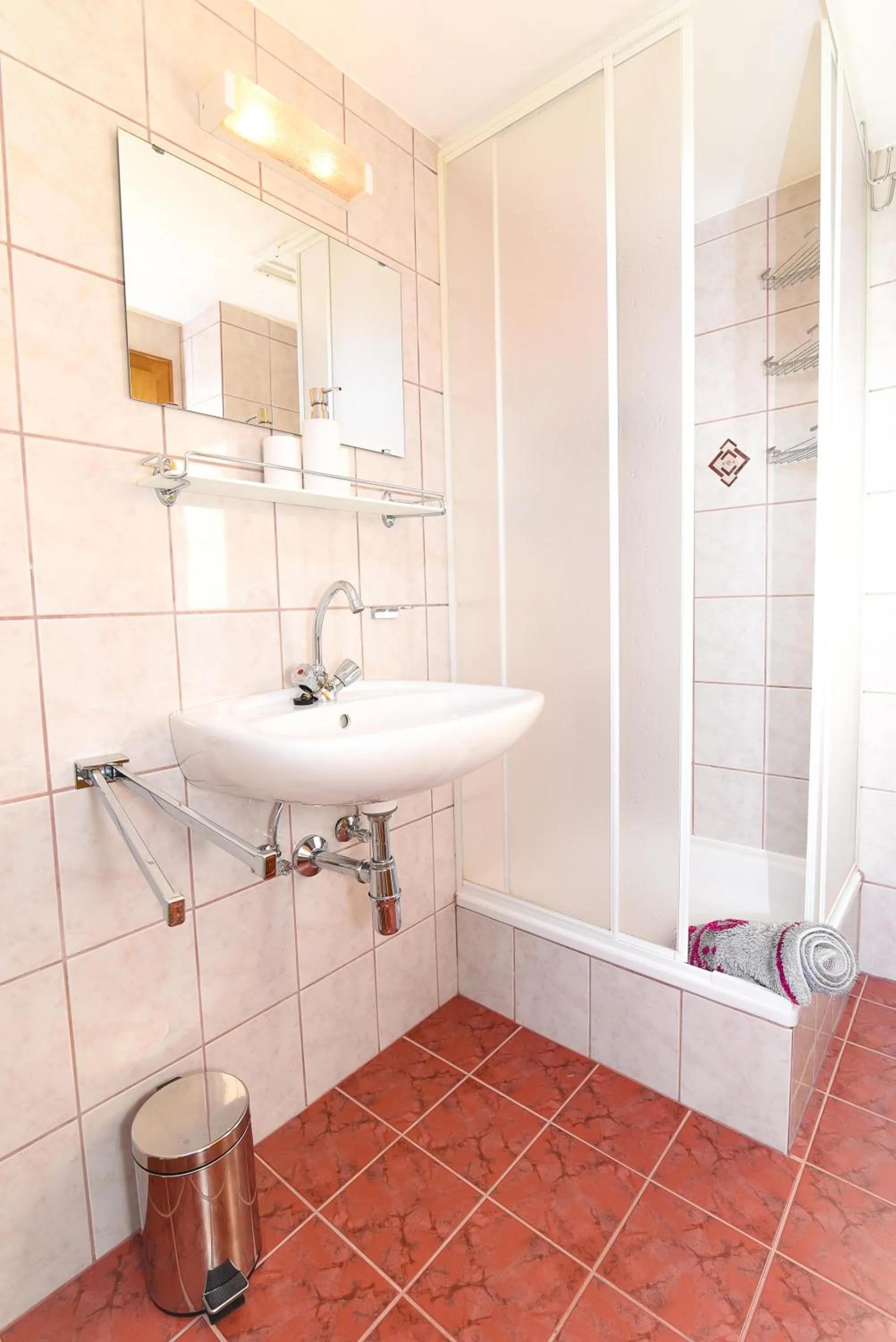 Shower in Appartement Haus Moser