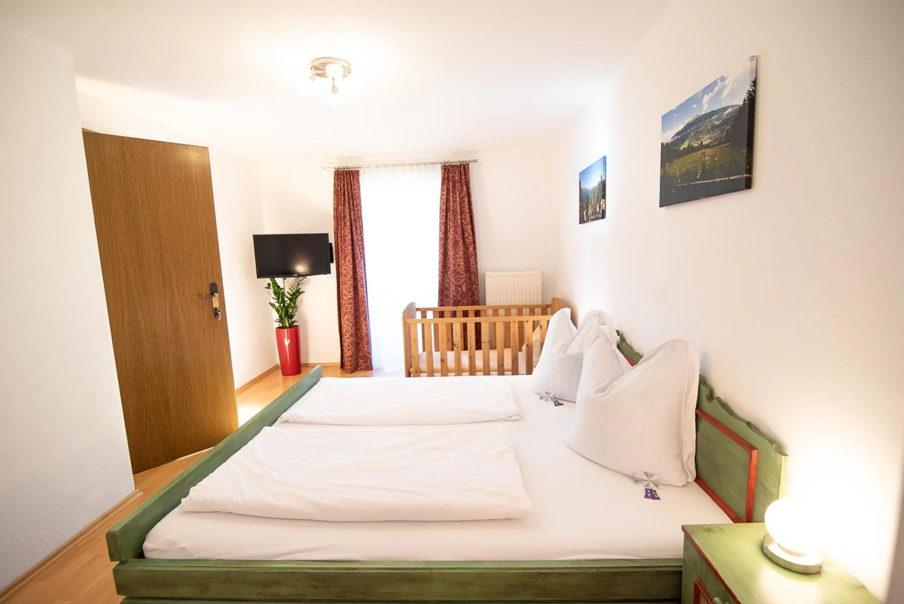 Bed in Appartement Haus Moser