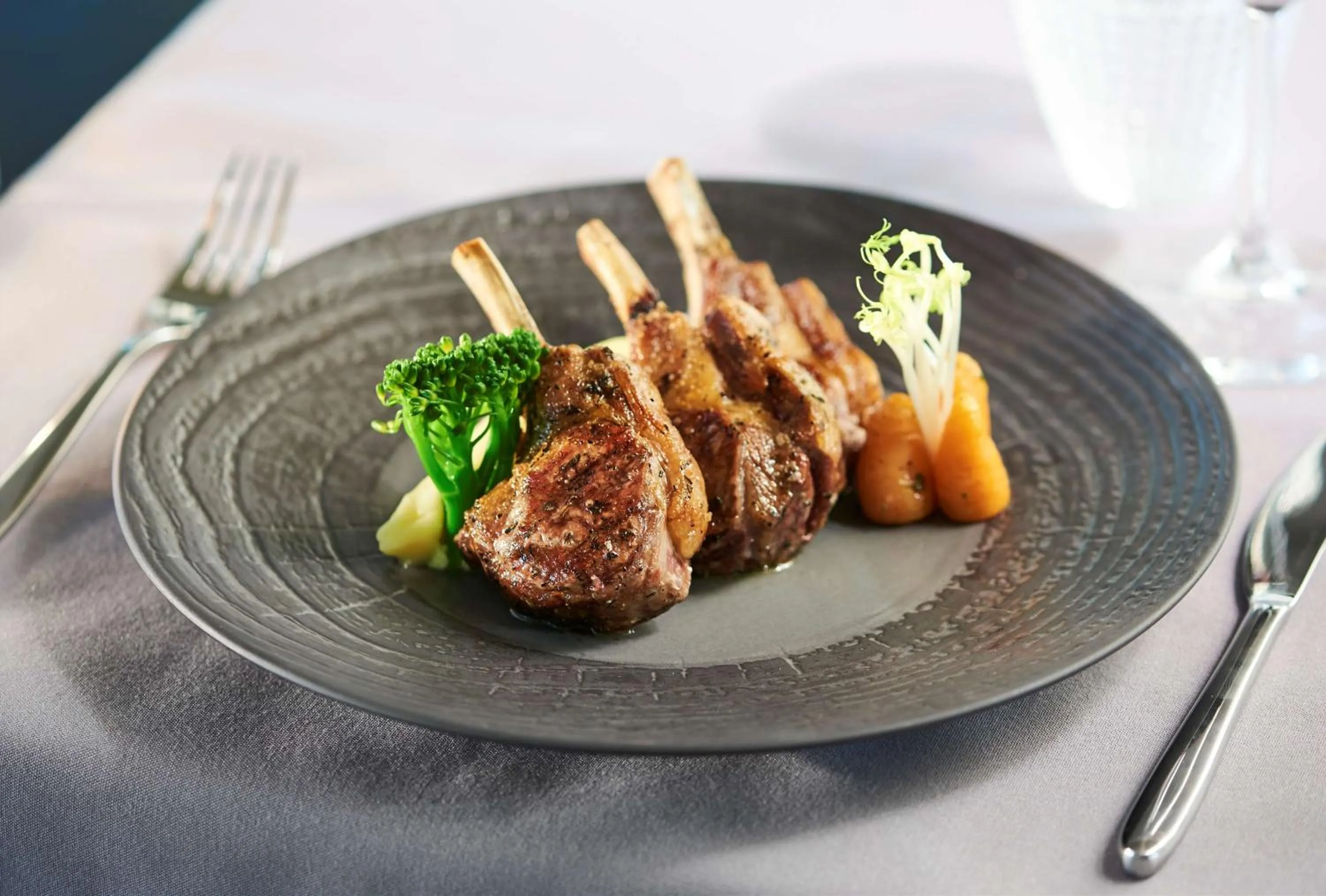 Photo of the whole room in The Waldorf Hilton