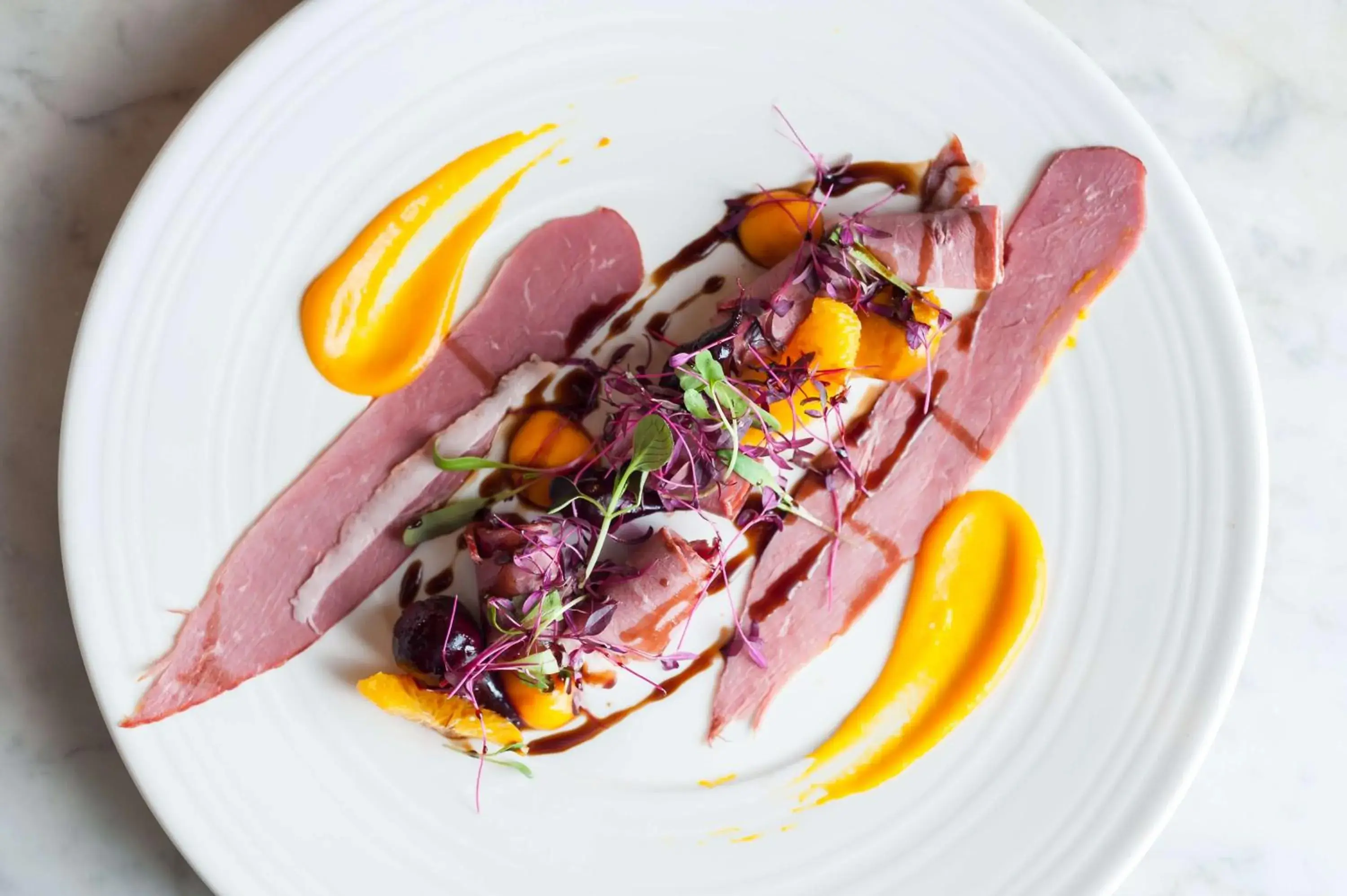 Restaurant/places to eat in The Waldorf Hilton Restaurant/places to eat in The Waldorf Hilton