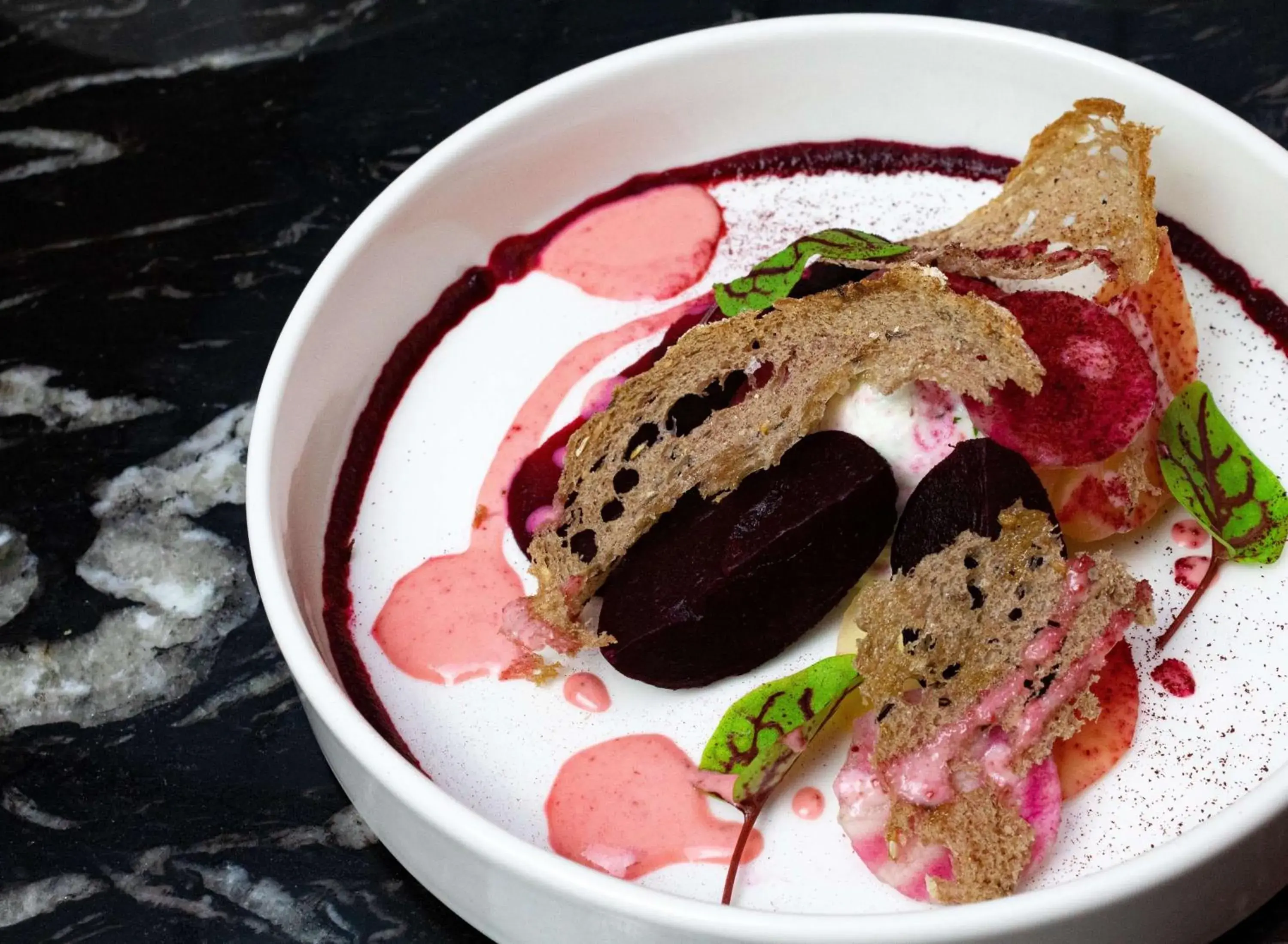 Restaurant/places to eat in The Waldorf Hilton Restaurant/places to eat in The Waldorf Hilton