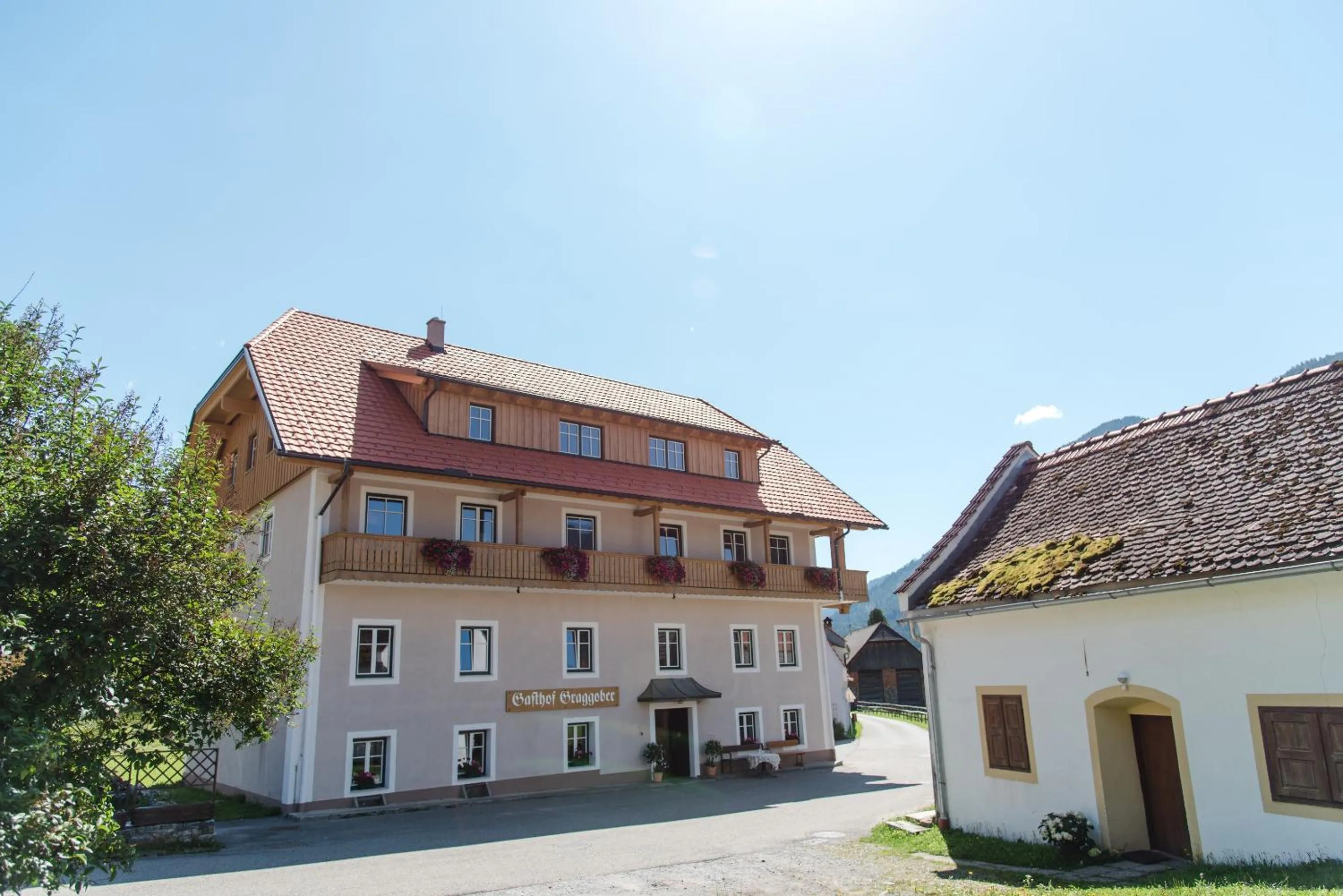 Facade/entrance in Der Graggober