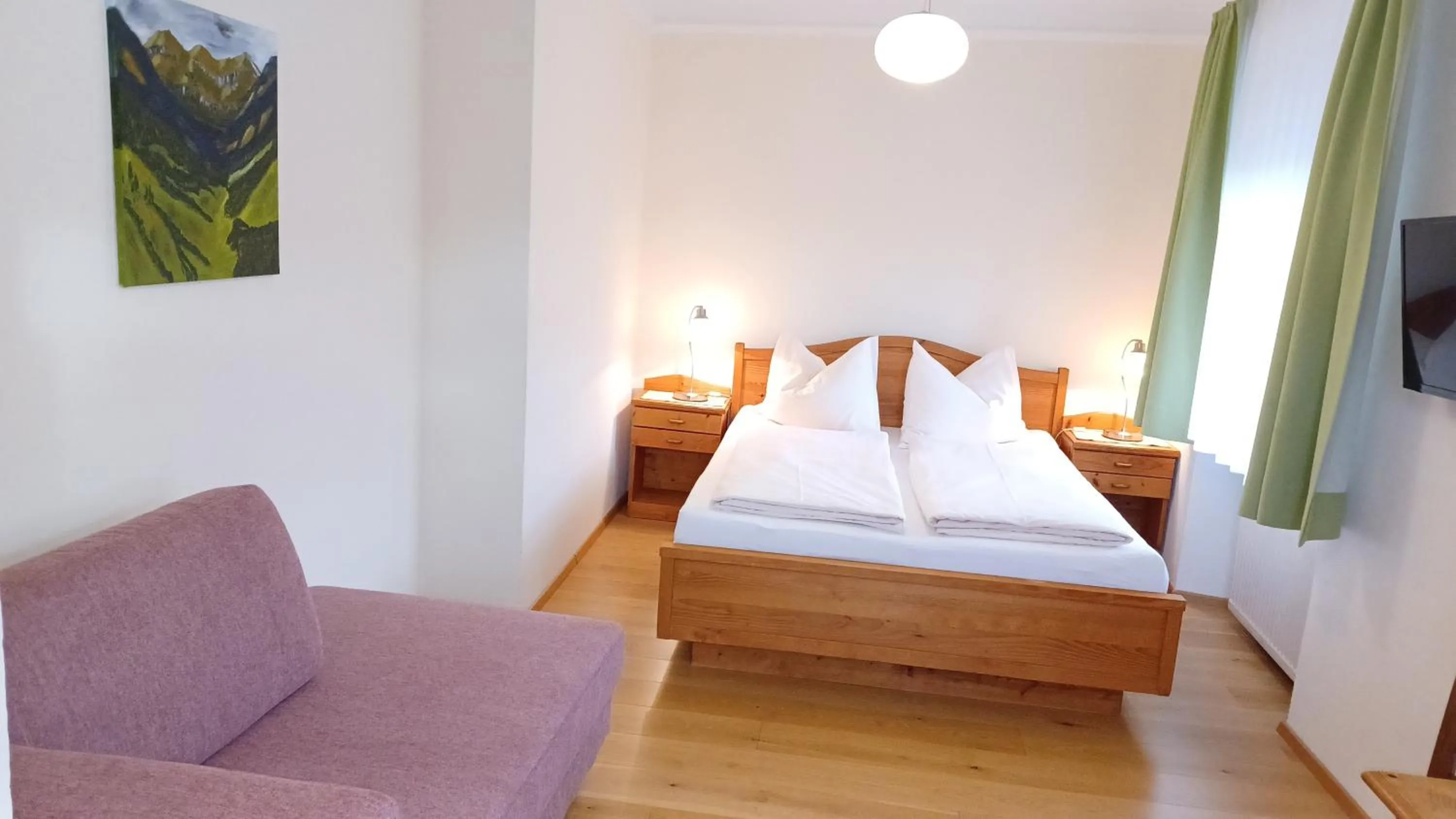 Bedroom, Bed in Der Graggober