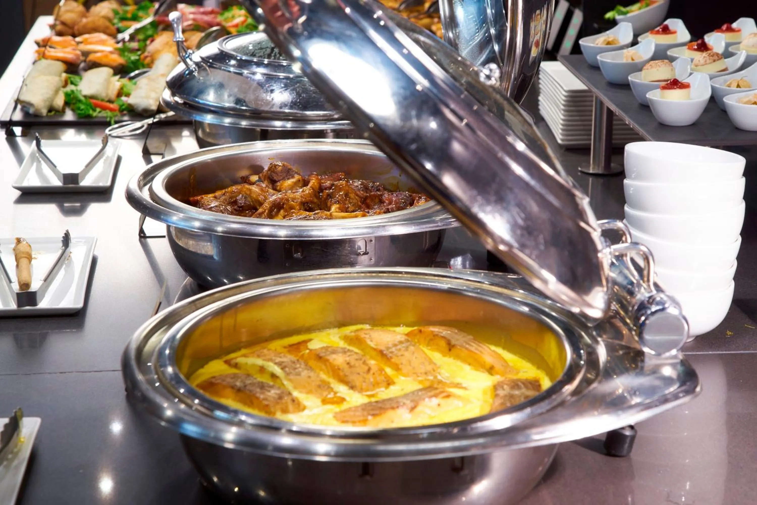 Food and drinks in ibis Birmingham Centre New Street Station Hotel