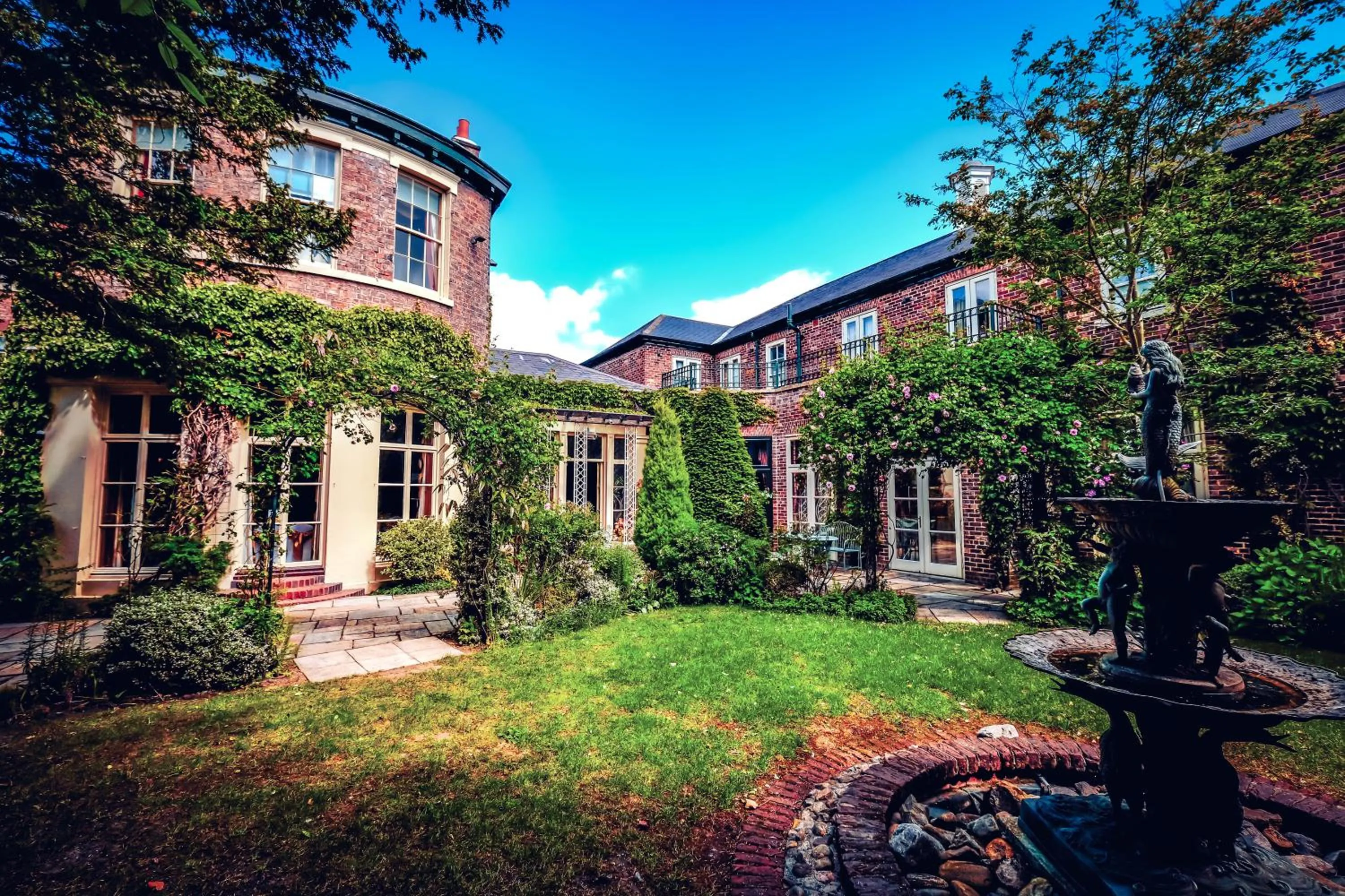 Property building in York Pavilion Hotel, Sure Hotel Collection by Best Western