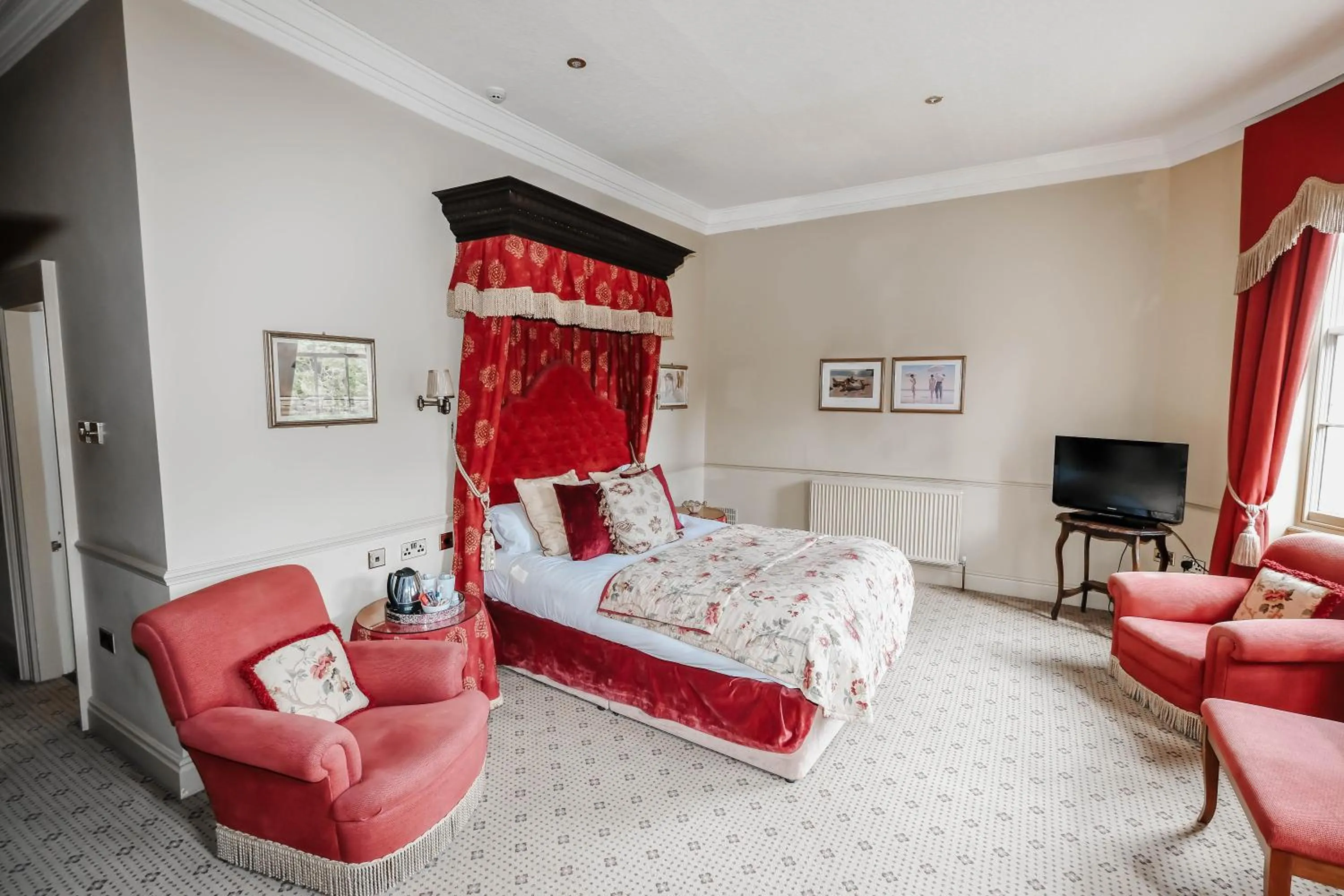 Bed in York Pavilion Hotel, Sure Hotel Collection by Best Western