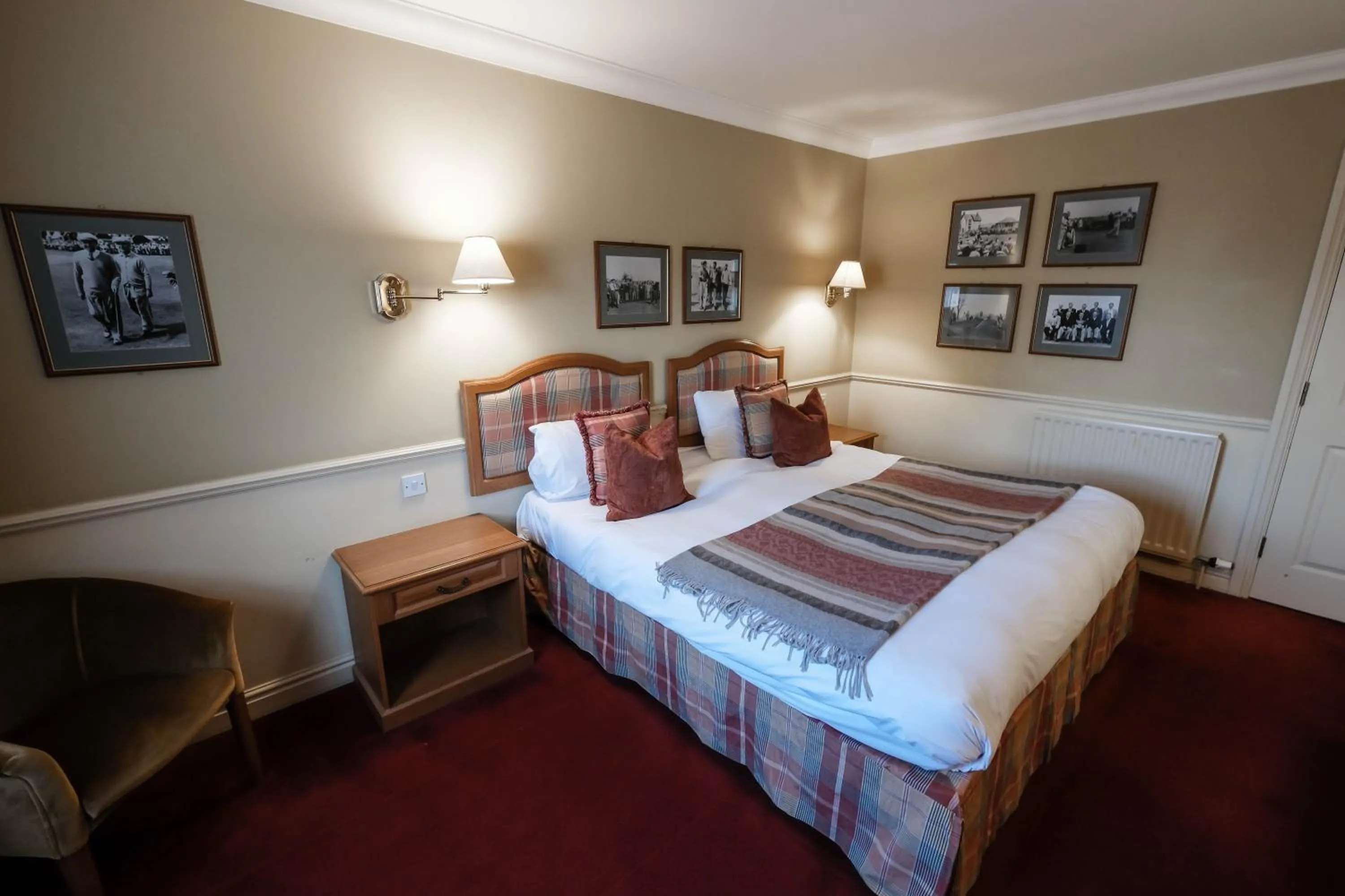 Bed in York Pavilion Hotel, Sure Hotel Collection by Best Western