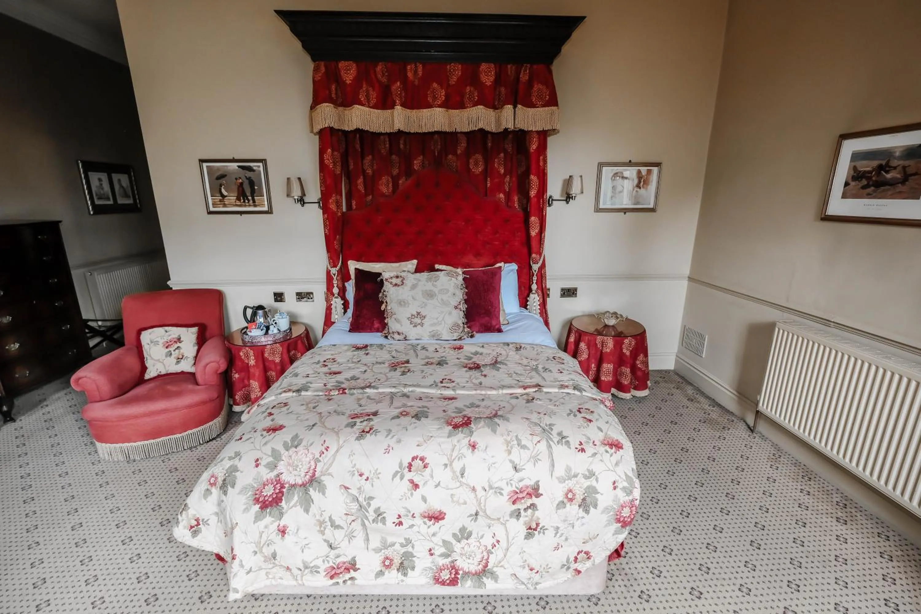 Bed in York Pavilion Hotel, Sure Hotel Collection by Best Western