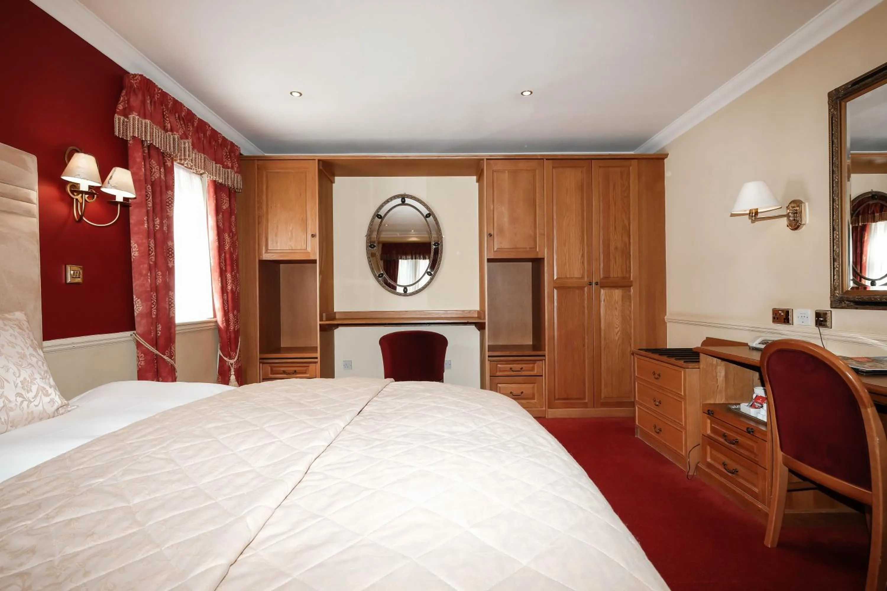 Bed in York Pavilion Hotel, Sure Hotel Collection by Best Western