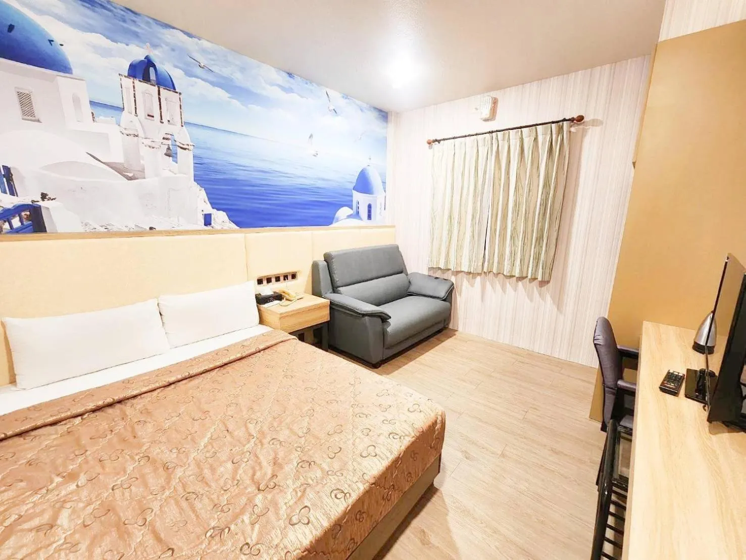 Photo of the whole room, Bed in Royal Business Hotel